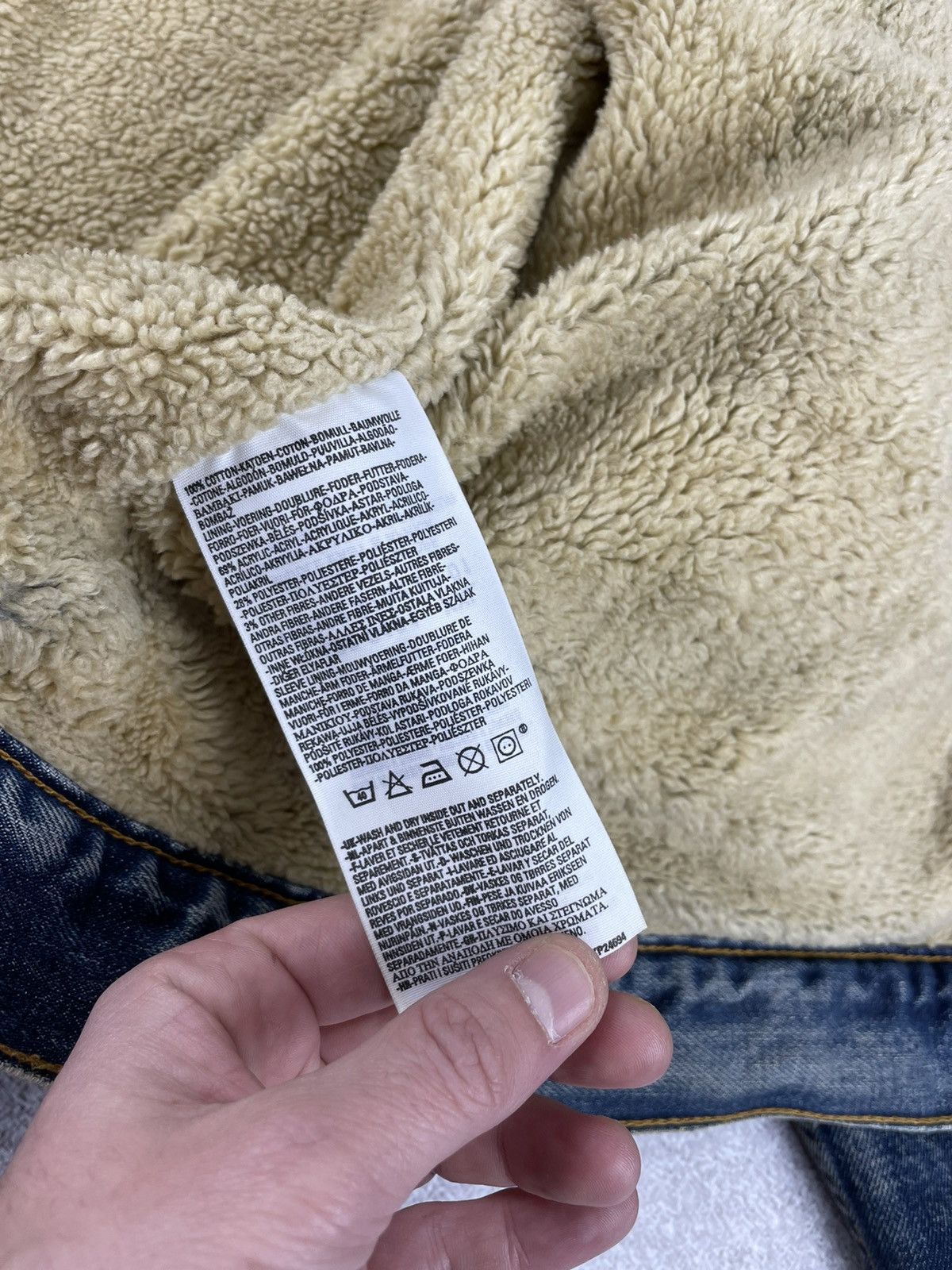Levi's × Levi's Vintage Clothing × Vintage Vintage Levis Distressed Denim Jacket Sherpa Size US XXL / EU 58 / 5 - 11 Thumbnail