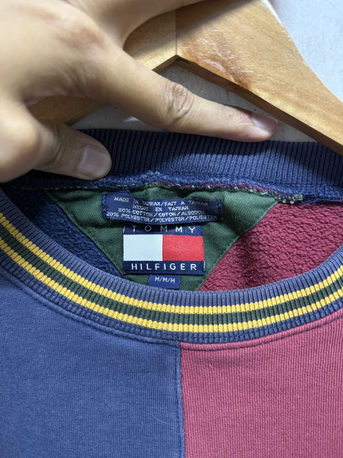 Tommy Hilfiger Faded Vintage Tommy Hilfiger Embroidery College weatshirt Size US M / EU 48-50 / 2 - 5 Thumbnail