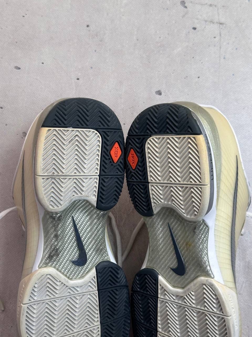 Nike Nike Zoom Vapor Tour VI 6 RF Tennis Court Shoes White Roger Size US 11.5 / EU 44-45 - 7 Thumbnail