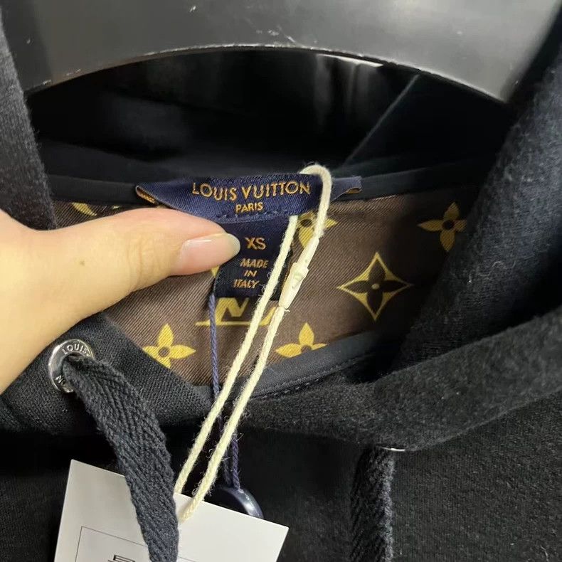 Louis Vuitton Louis Vuitton Black printed sweatshirt Size US XS / EU 42 / 0 - 2 Thumbnail