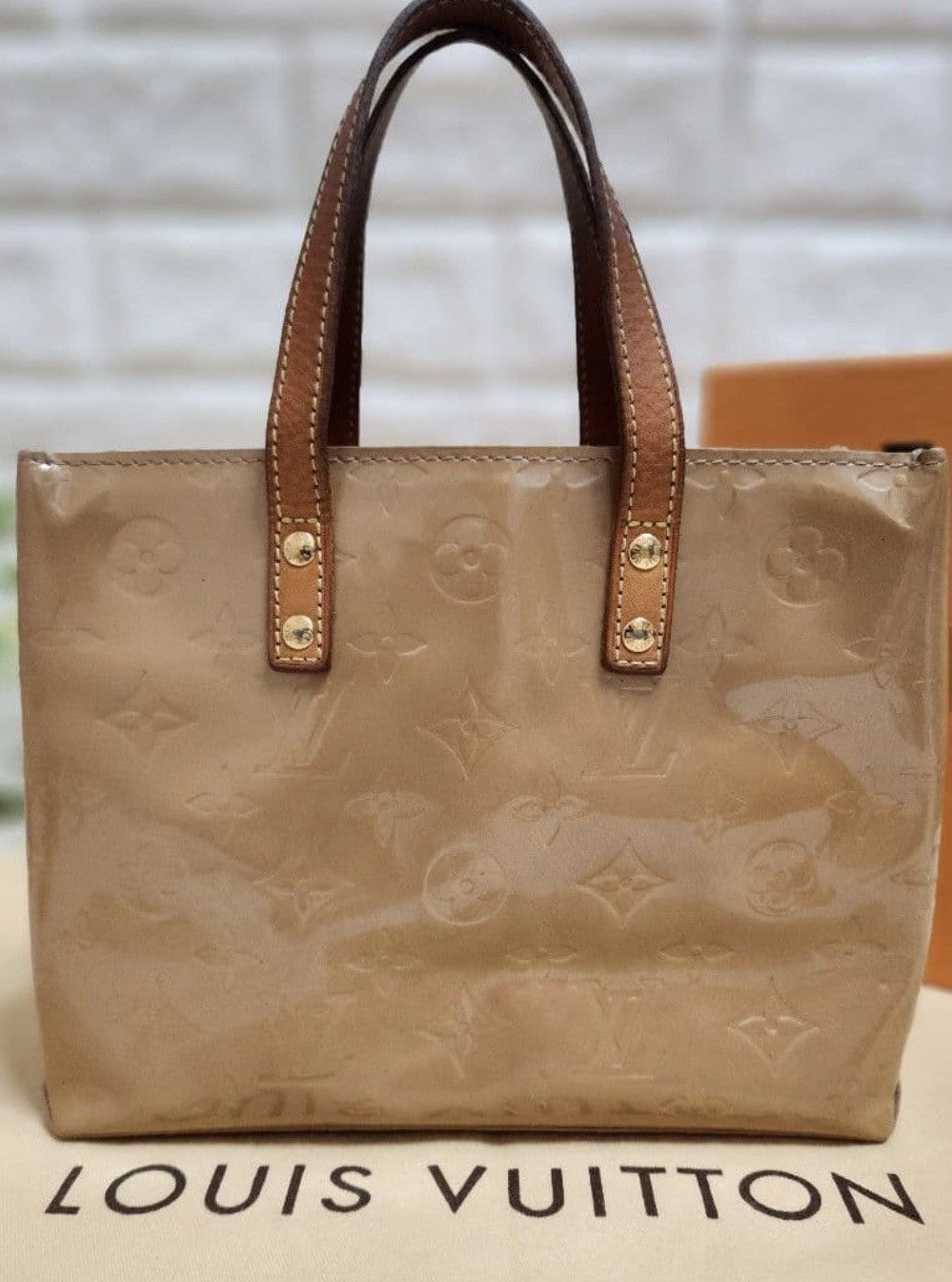Louis Vuitton Louis Vuitton Vernis Reade PM Tote Bag – Beige / Noisette Size ONE SIZE - 2 Thumbnail
