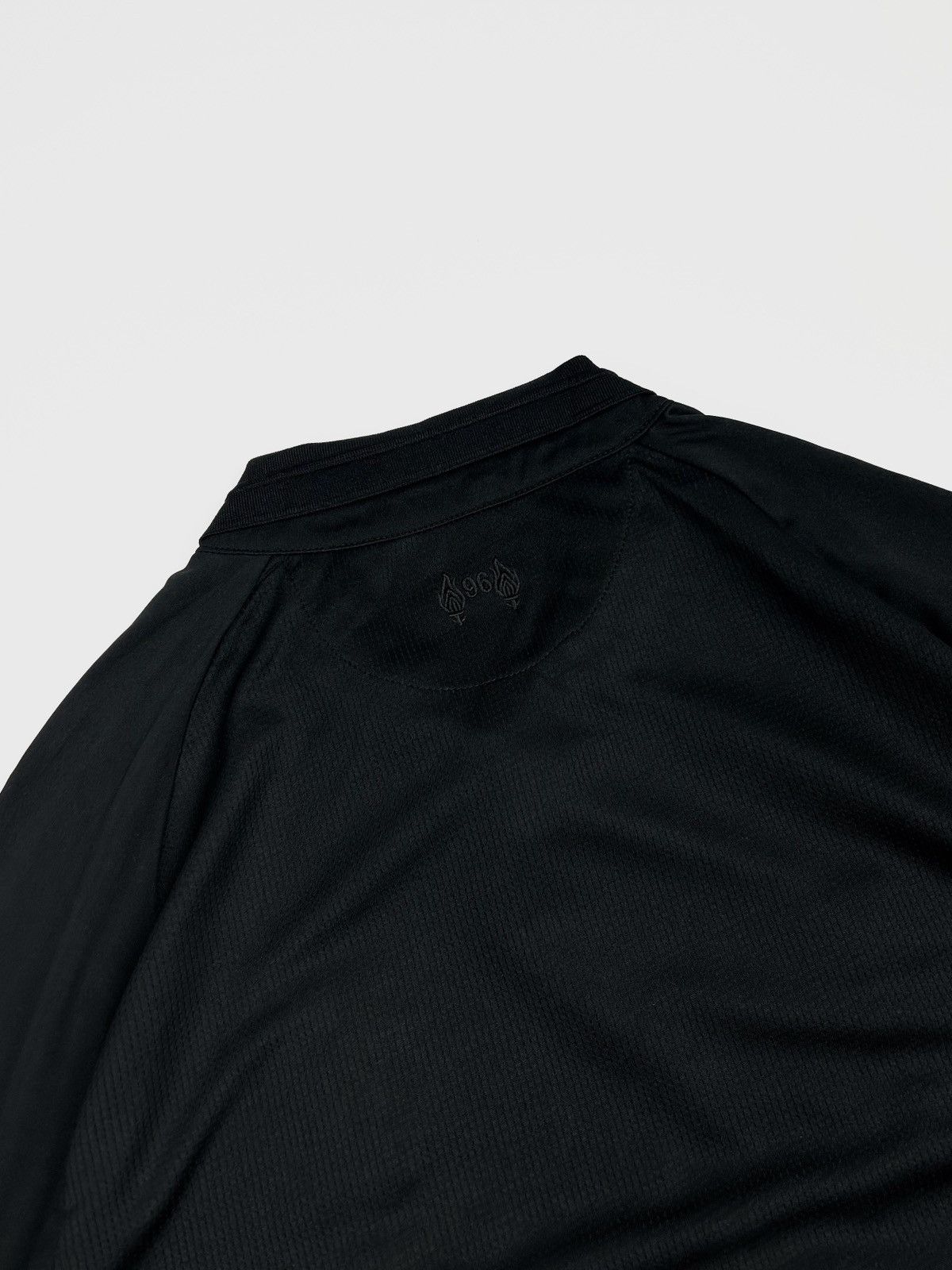 New Balance Limited Edition New Balance Liverpool FC Blackout Jersey Size US L / EU 52-54 / 3 - 7 Thumbnail