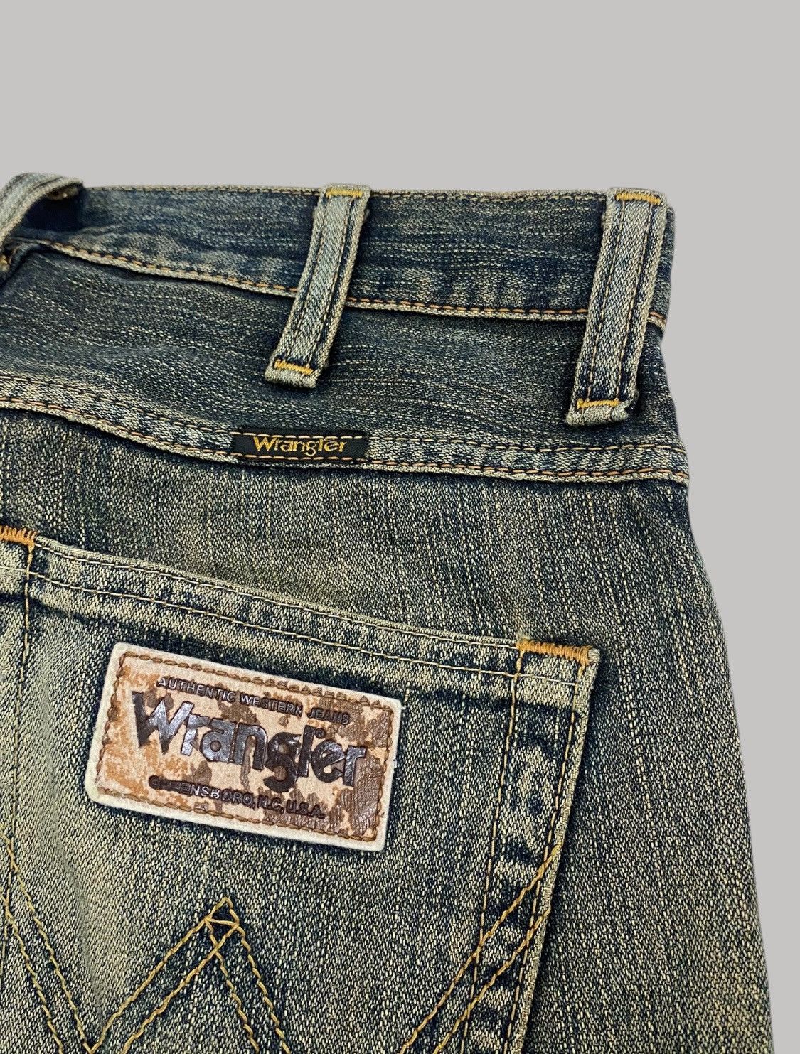 Japanese Brand × Wrangler Wrangler Denim Mud Washed Whisker Distressed Loose Fit Size US 30 / EU 46 - 18 Thumbnail