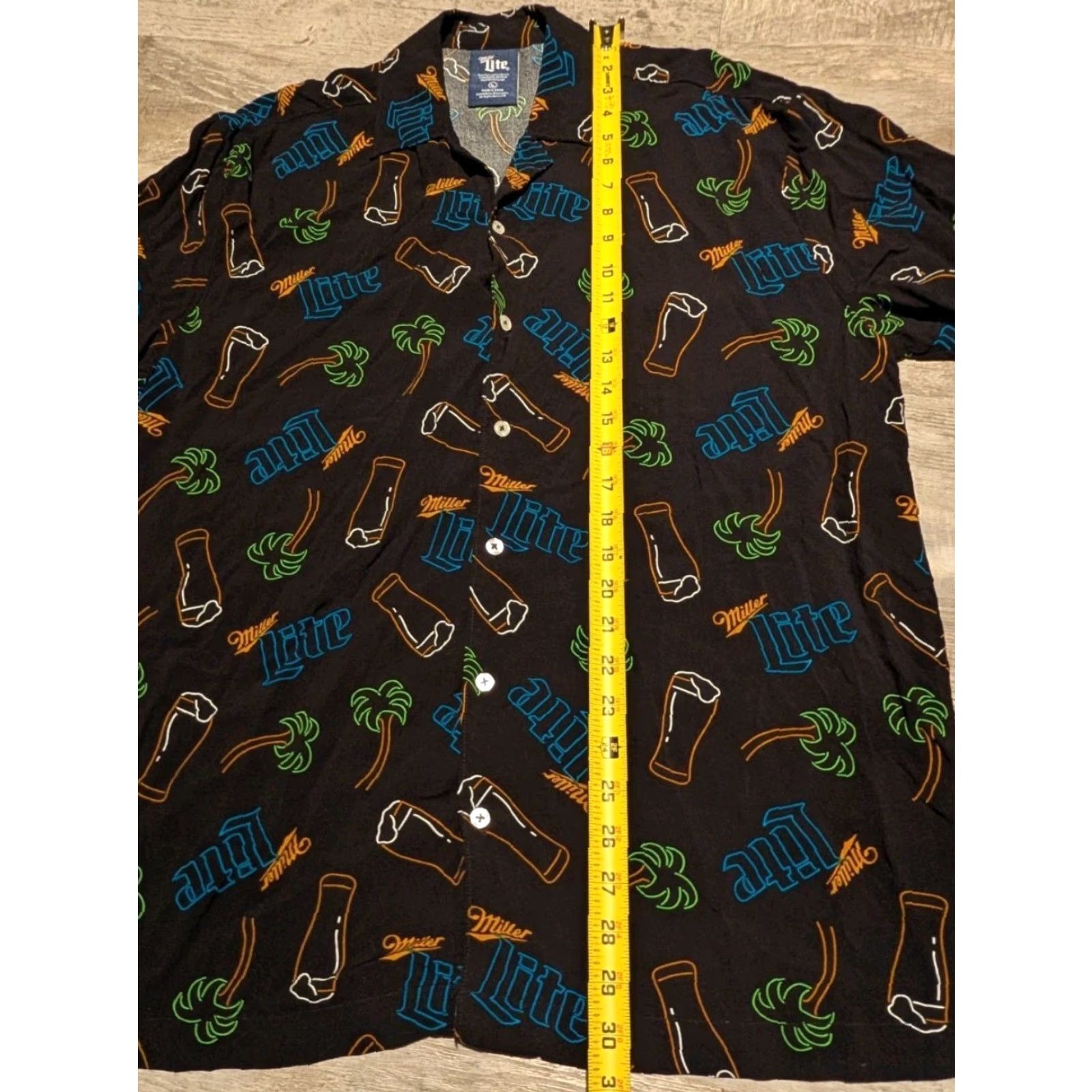 Vintage Miller Lite Beer Neon Sign Print Hawaiian Shirt Men L Black Short Sleeve Rayon Size US L / EU 52-54 / 3 - 7 Thumbnail