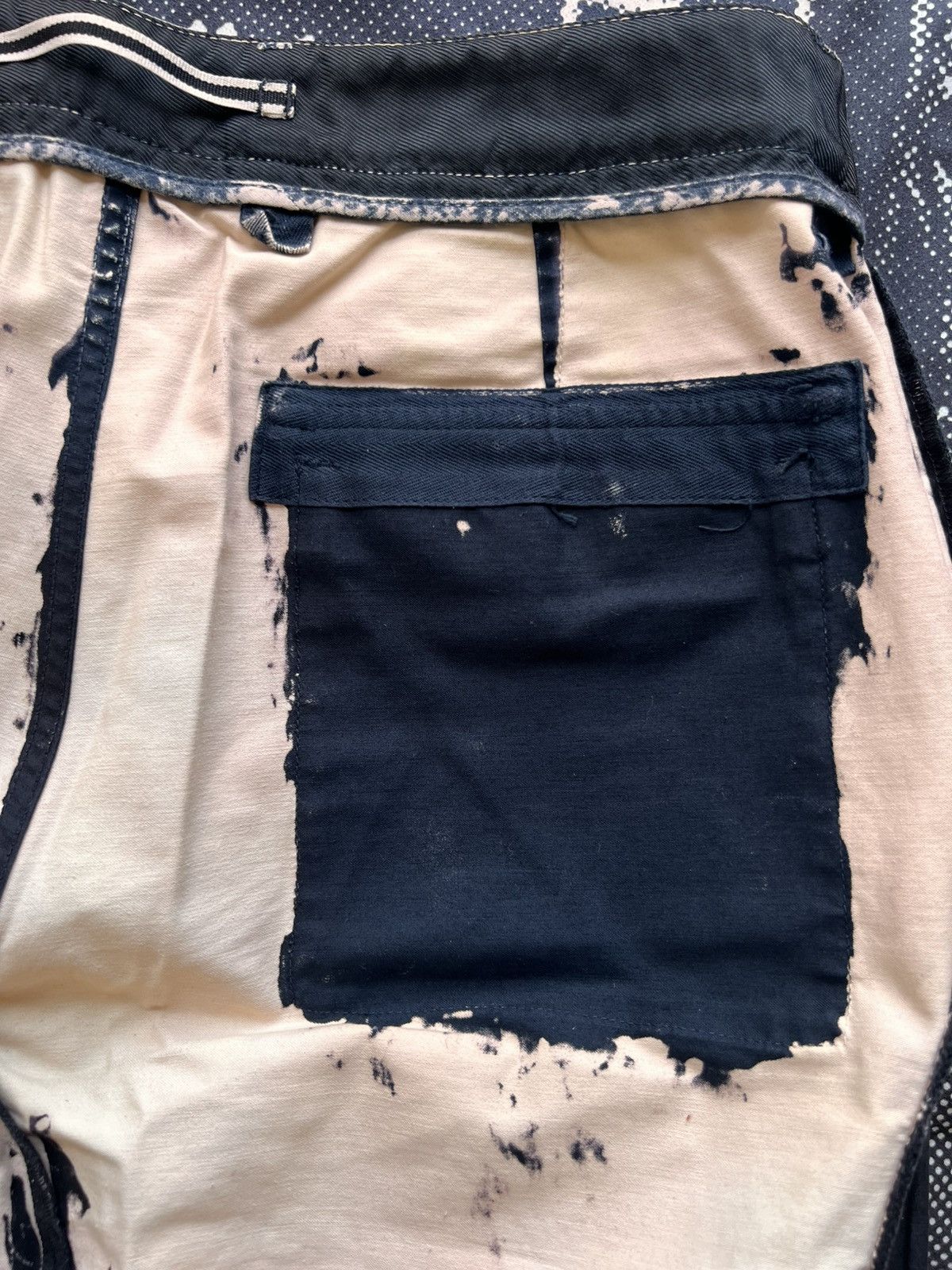 Stone Island Stone Island Hand Corrosion Cargo Shorts Type RE W30 Size US 30 / EU 46 - 23 Thumbnail