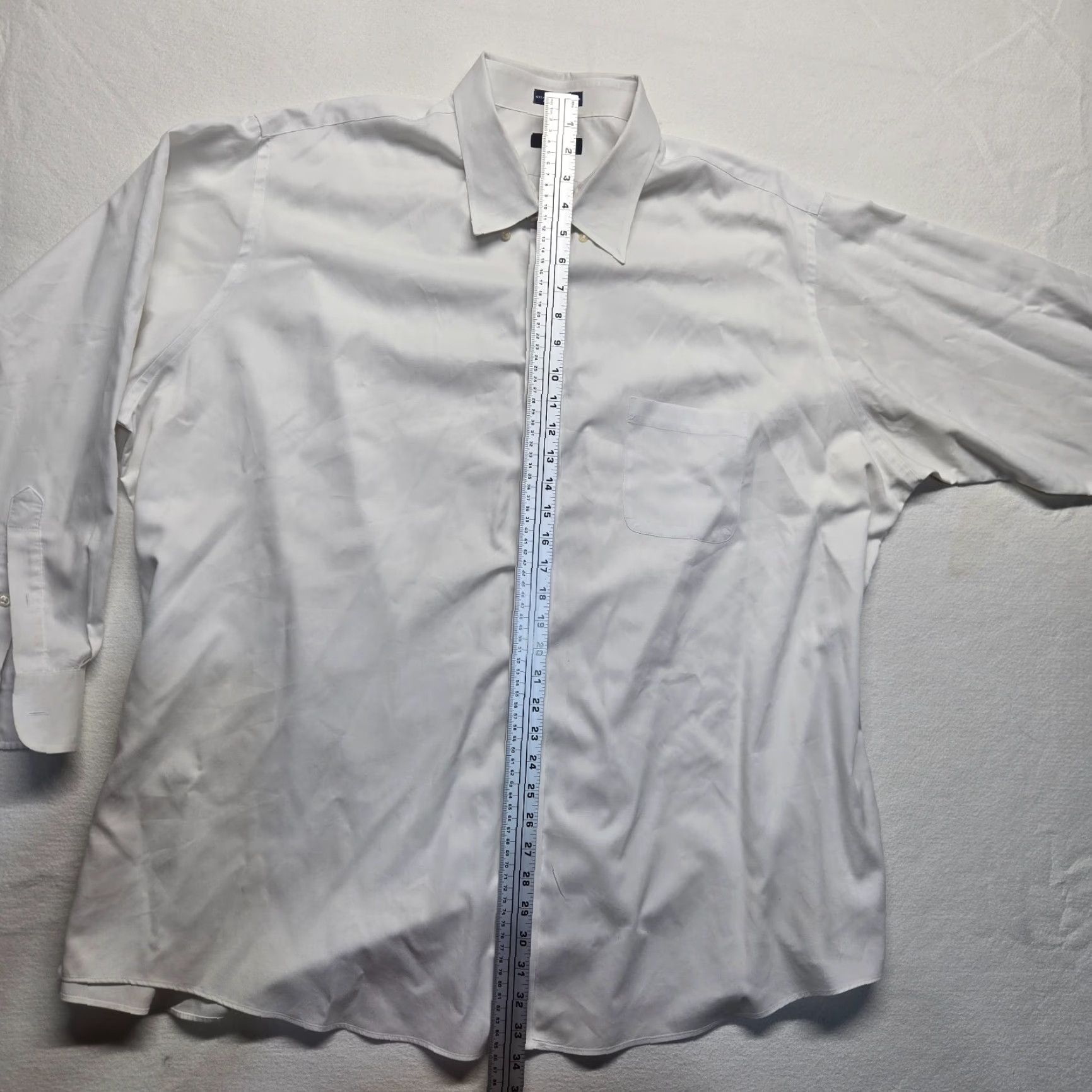 Izod IZOD Button-Up Shirt Mens Big & Tall 20 White Solid Long Sleeve Collared Cotton Blend Classic Fit Green? Wait no green. Size US XXL / EU 58 / 5 - 6 Thumbnail