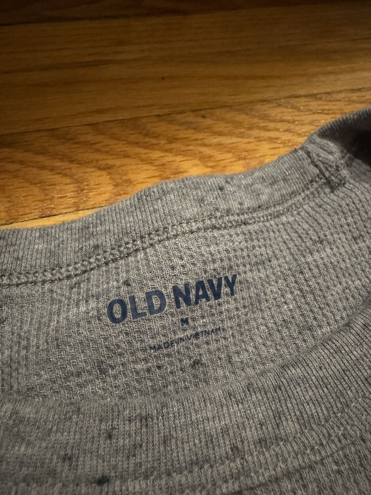Old Navy Old Navy gray thermal Size US M / EU 48-50 / 2 - 2 Thumbnail