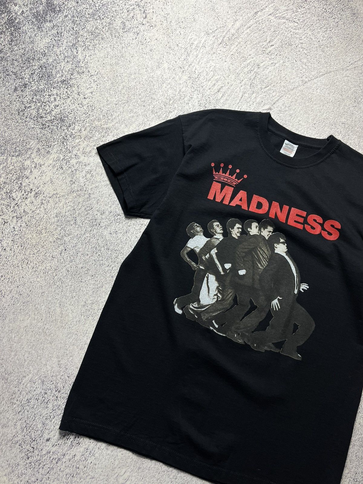 Band Tees Vintage Madness Tour T Shirts Rock Y2K Size US M / EU 48-50 / 2 - 2 Thumbnail
