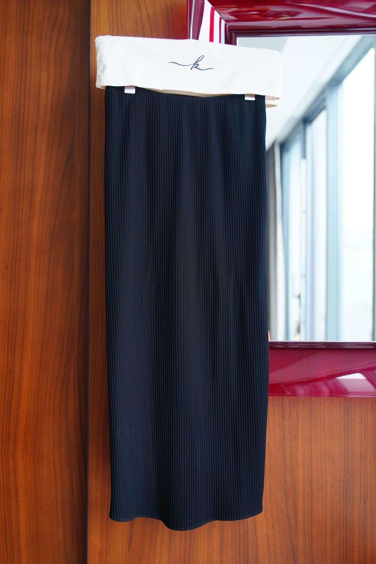 Thierry Mugler Thierry Mugler Vintage Pleated Fitted Skirt XS/Fr36 Size 25" / US 0 / IT 36 - 1 Thumbnail