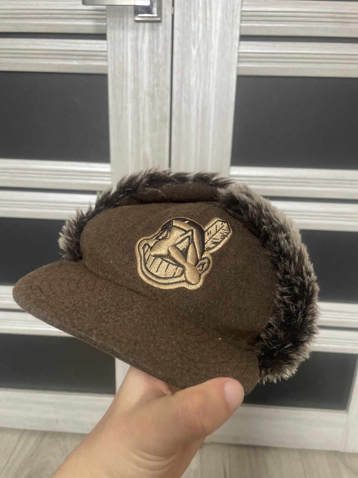 MLB × New Era New Era MLB Cleveland Indians Wool Trapper Hat Brown Fitted Size ONE SIZE - 2 Thumbnail