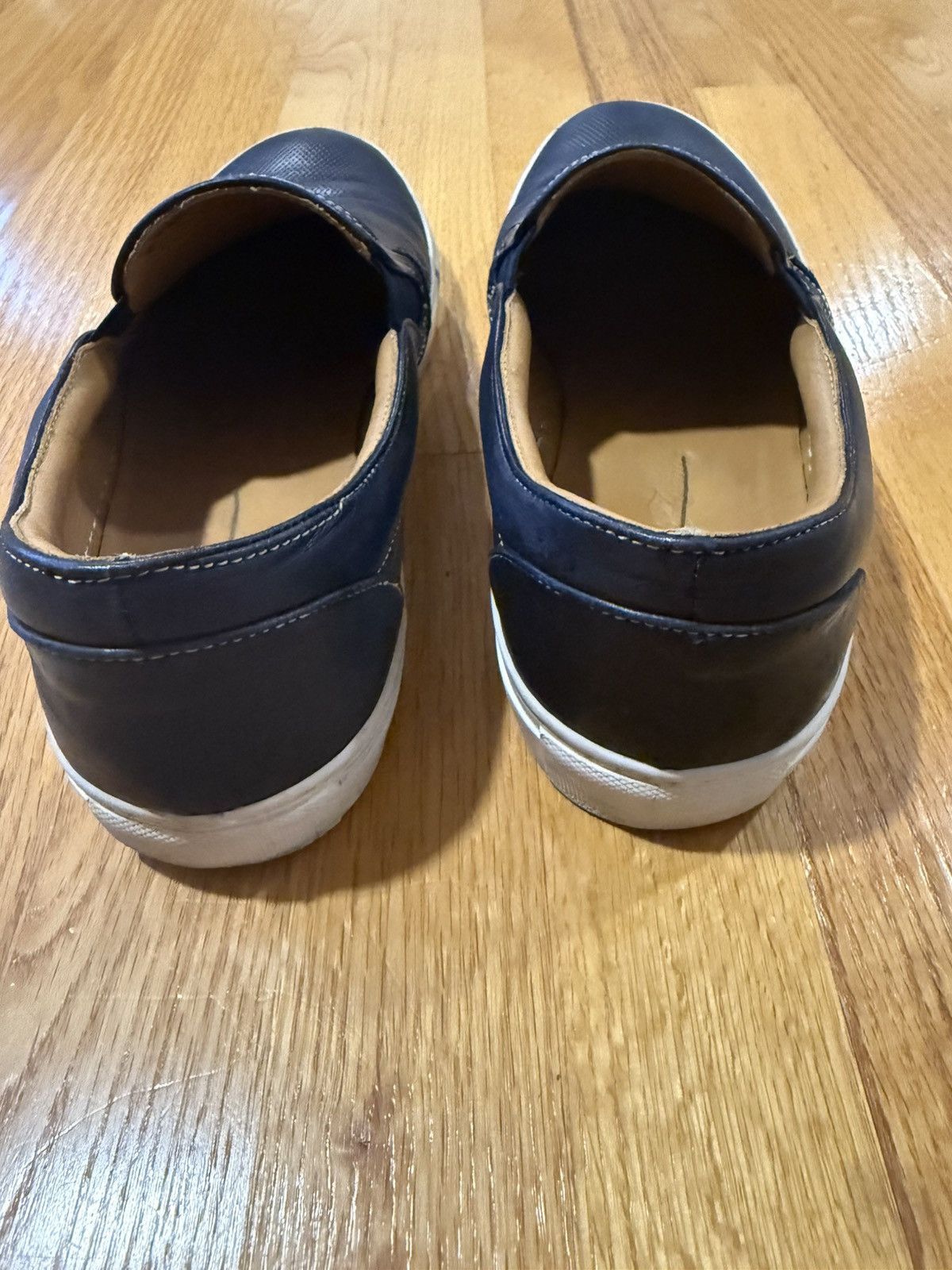 Saks Fifth Avenue Saks Fifth Avenue Men’s Slip-On Leather Shoes Size 10 Size US 10 / EU 43 - 8 Thumbnail