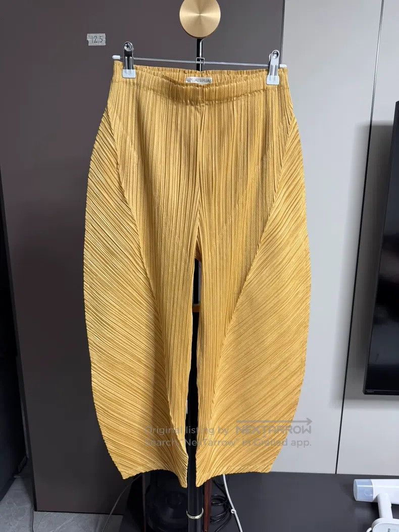 Issey Miyake Issey Miyake size:3 Yellow Asymmetric Pants Size 23" - 1 Thumbnail