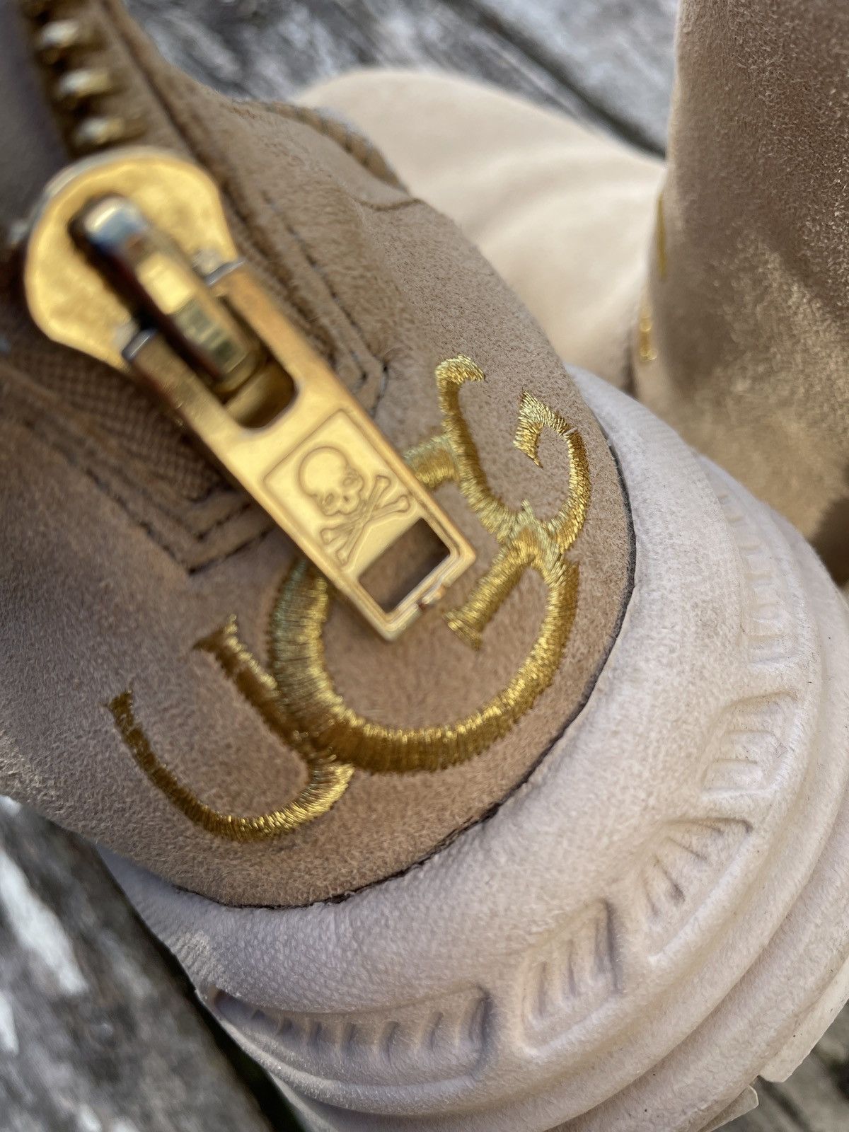 Mastermind World × Ugg Mastermind × Ugg Classic Boots Size US 8 / EU 41 - 9 Thumbnail