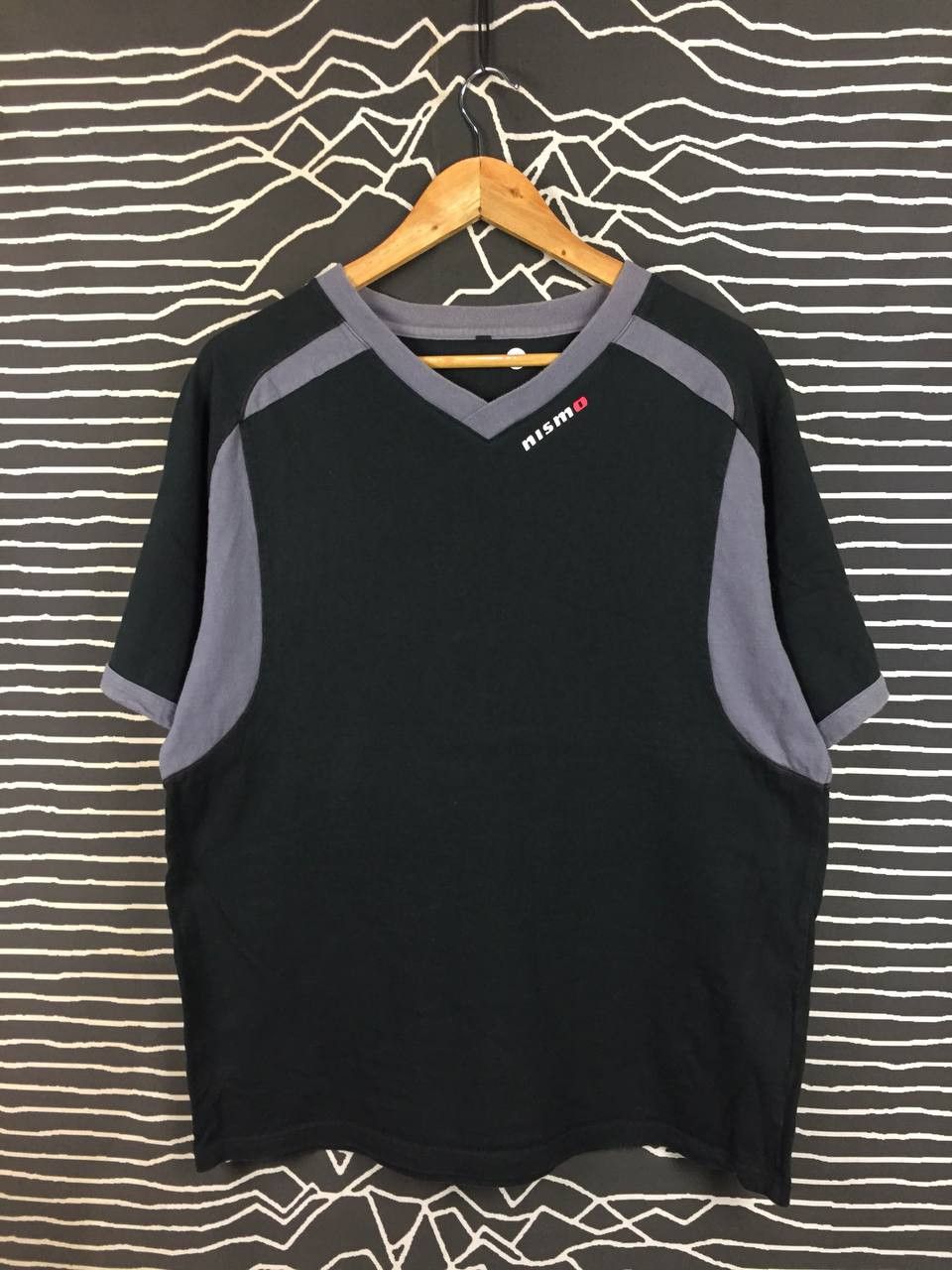 Japanese Brand Vtg Nismo Nissan Motorsports Racing Tech V-Neck Tee Size US L / EU 52-54 / 3 - 1 Thumbnail