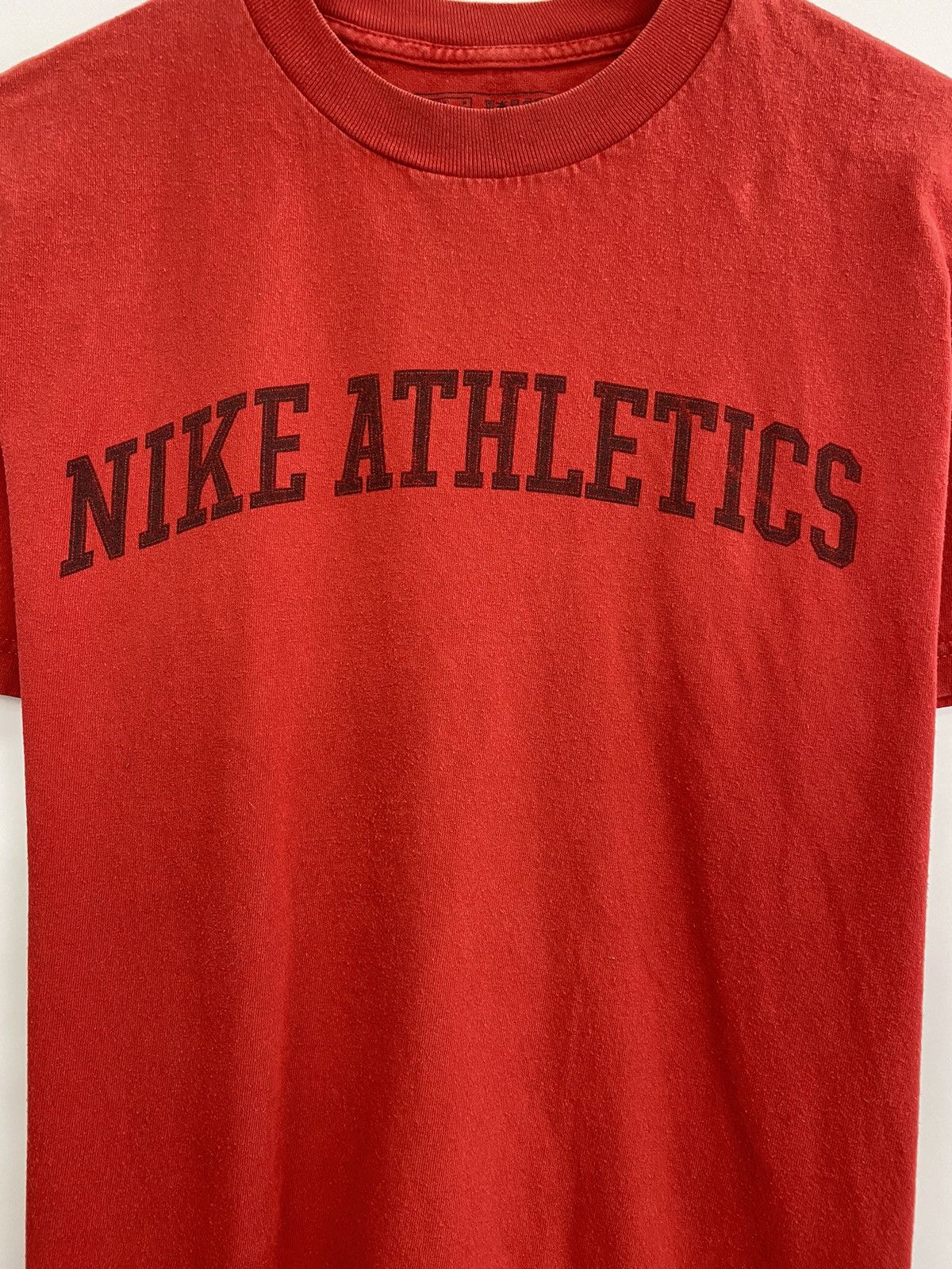 Nike 🇺🇸 Vintage 90s Nike Big Logo T-Shirt Rare Retro Hype Y2K Size US M / EU 48-50 / 2 - 4 Thumbnail