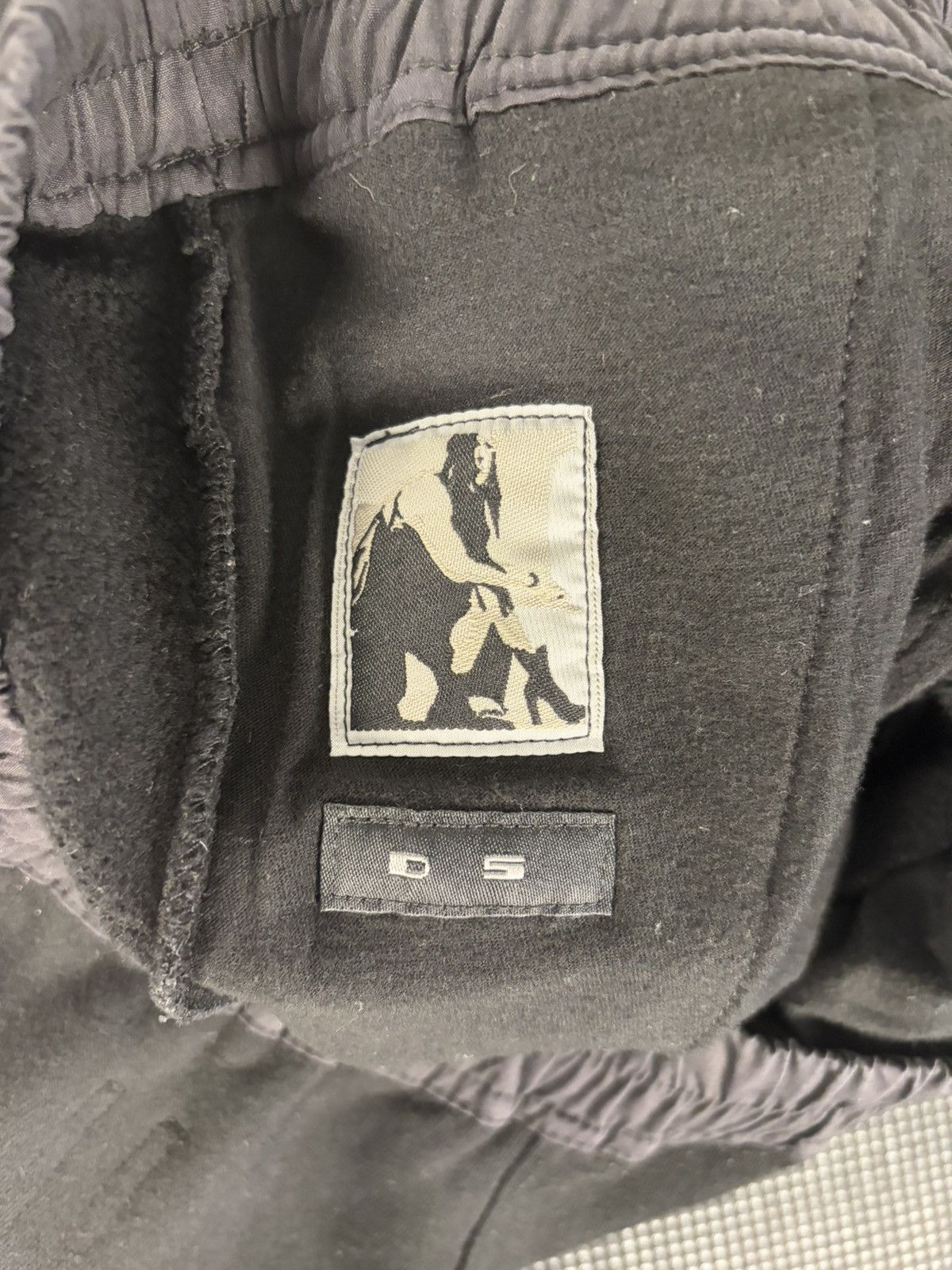 Rick Owens Drkshdw Rick Owens DRKSHDW Prisoners Drop Crotch Sweatpants sz M Size US 30 / EU 46 - 4 Thumbnail