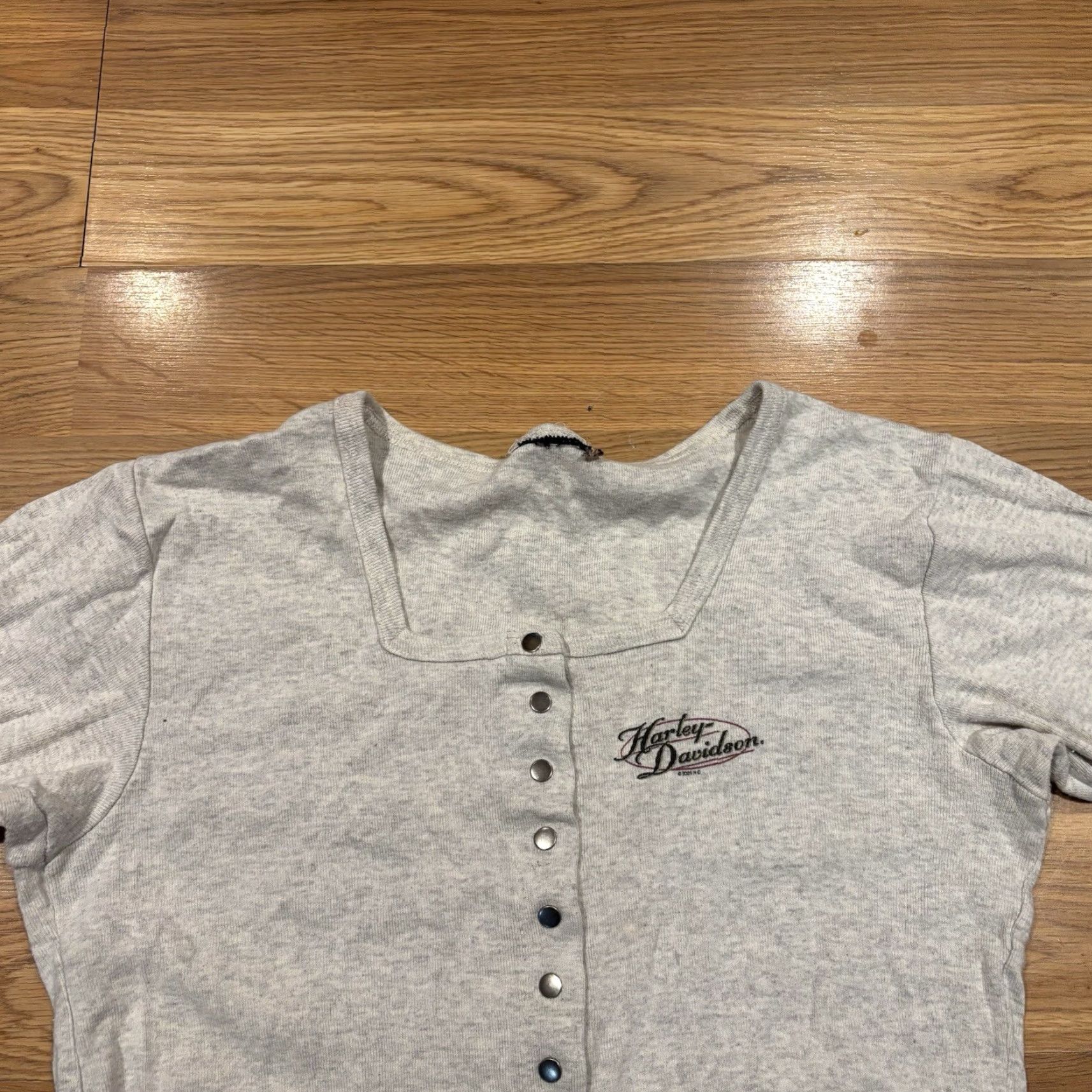 Harley Davidson VINTAGE Harley-Davidson Button-Down Shirt 3/4 Sleeve Women’s Size M Gray Cotton Polyester 2001 Motor Cycle Biker 90s Women's Crew Neck Casual Size M / US 6-8 / IT 42-44 - 6 Thumbnail