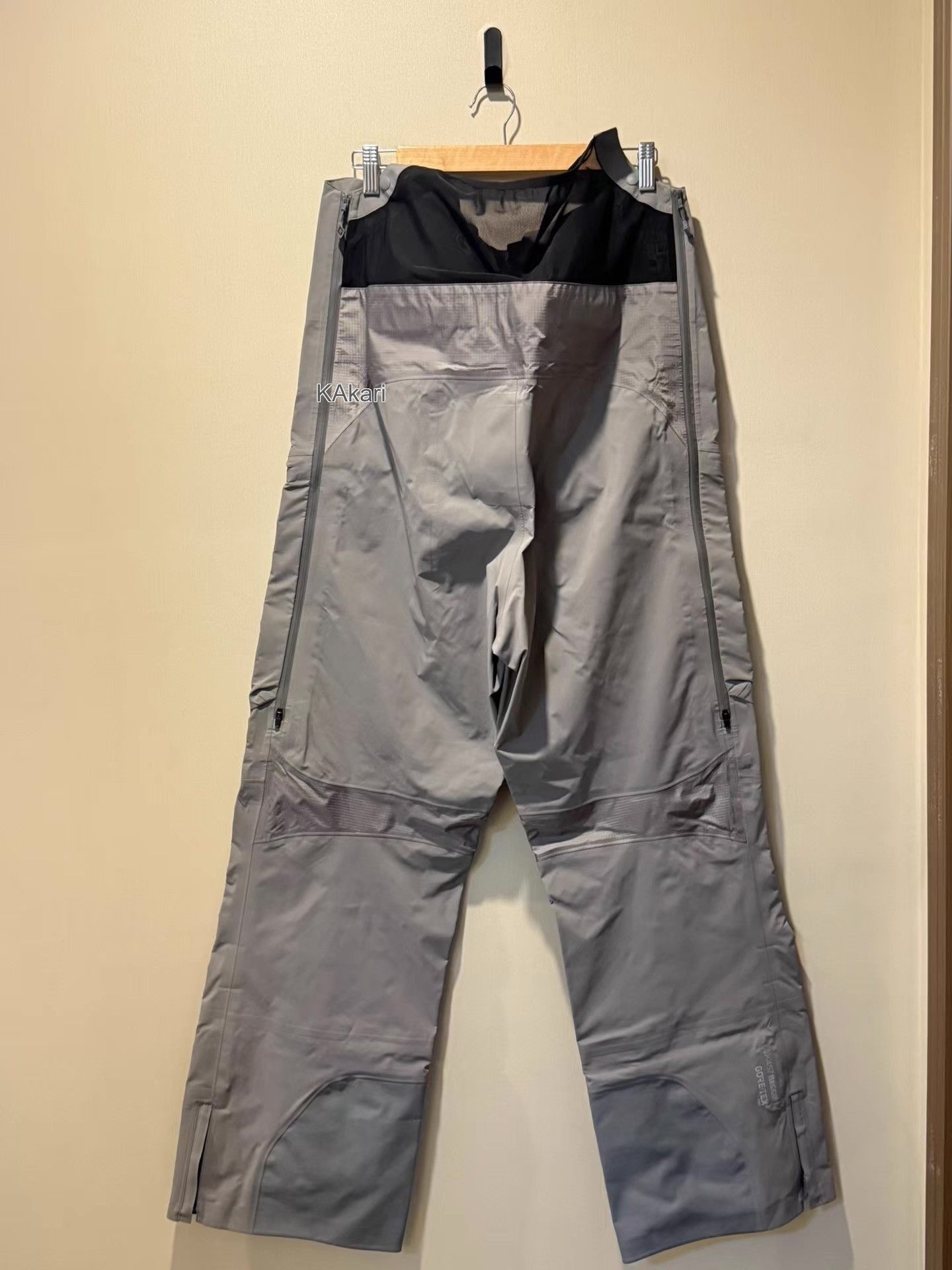 Burton Gray Multi-Pocket Casual Pants Size 34 Size US 34 / EU 50 - 2 Thumbnail