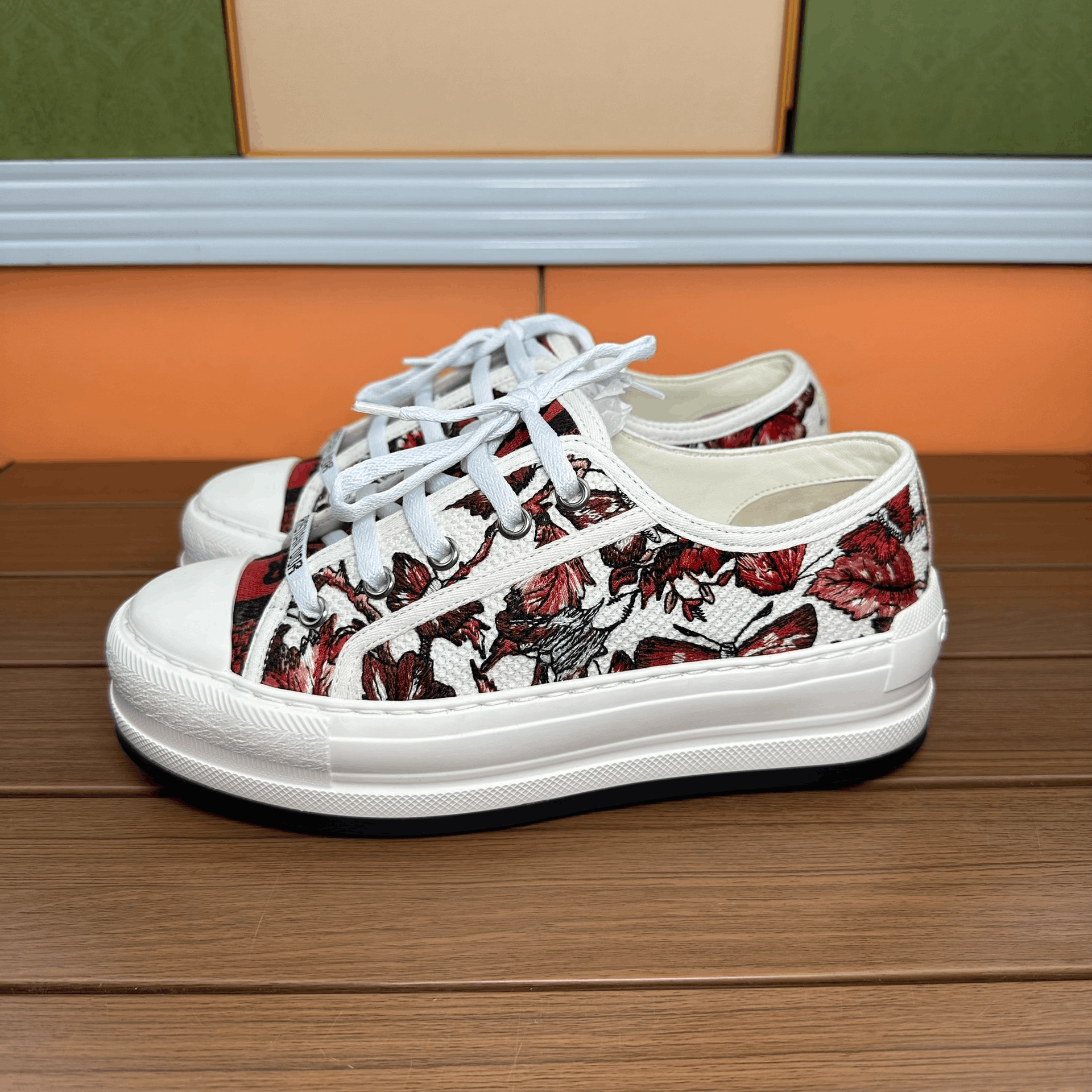 Dior Dior Casual Lowtop Sneakers it_35-5 Women Size US 5.5 / IT 35.5 - 1 Thumbnail