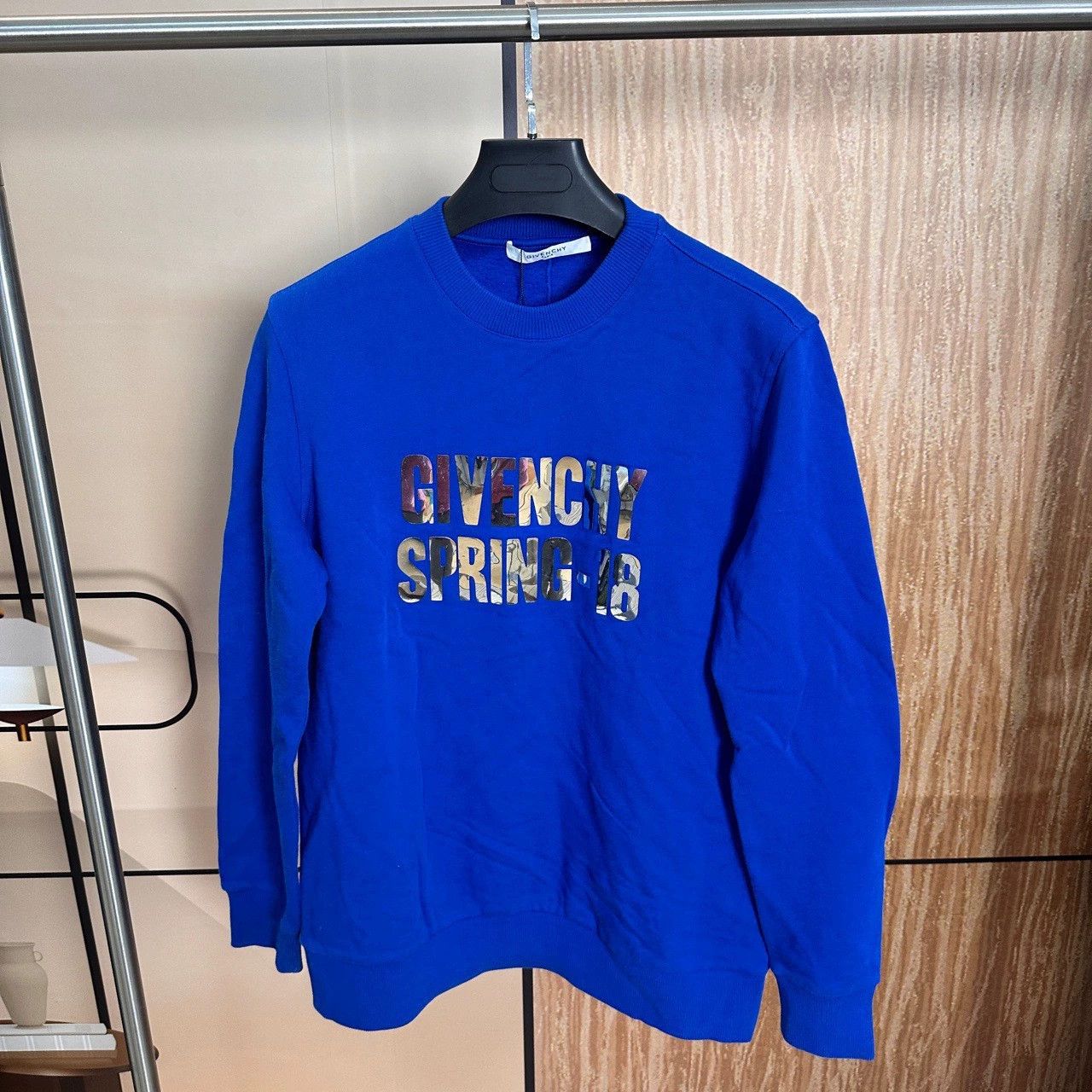 Givenchy givenchy blue sequined logo sweatshirt size S Size US S / EU 44-46 / 1 - 1 Thumbnail