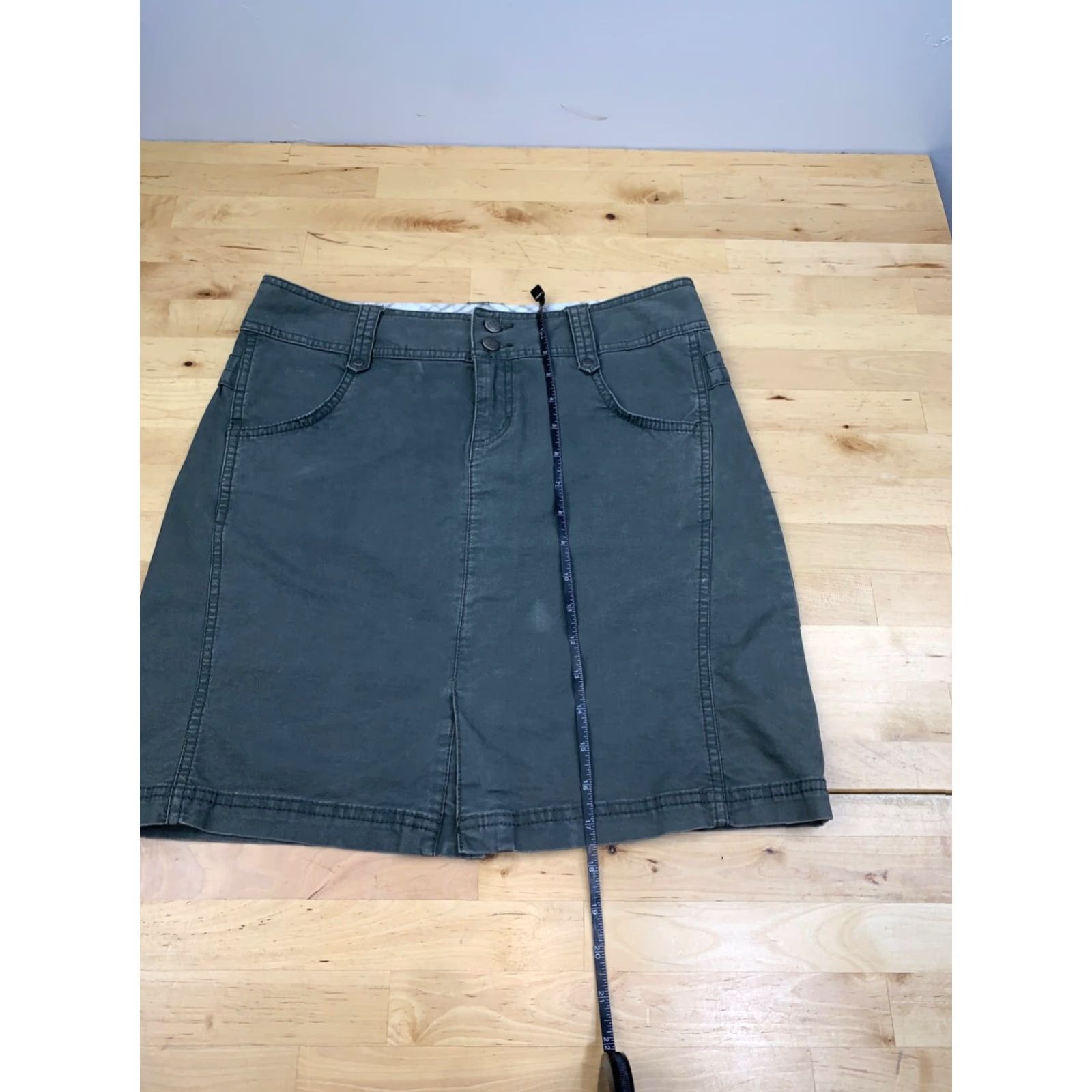 Olive Columbia Skirt Womens 6 Olive Green Casual Pockets Mini Short 1990s Army Beach Sports Womens Size 28" / US 6 / IT 42 - 5 Thumbnail