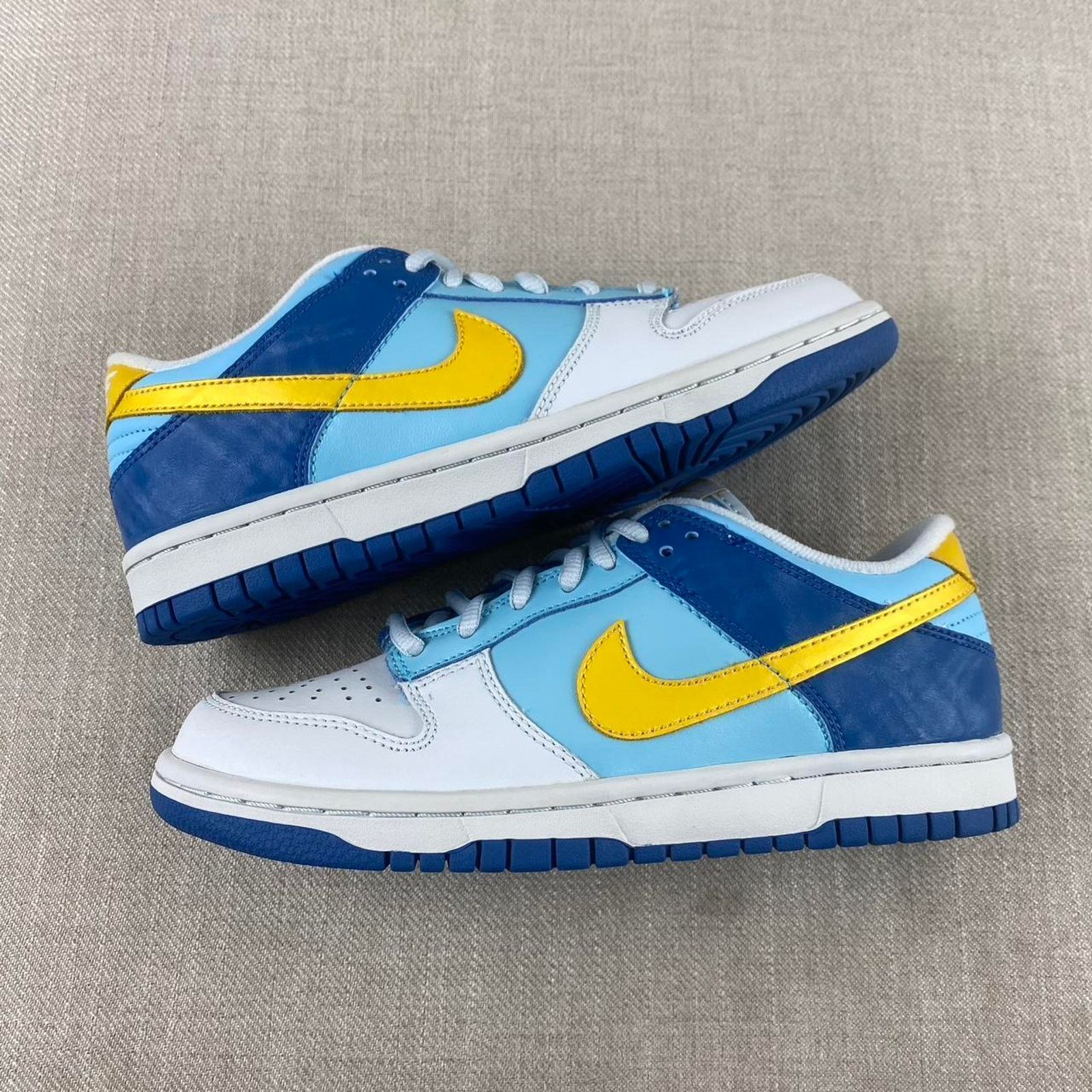 Nike 2008 Nike Dunk Low “Splash” Women 6 Size US 6 / IT 36 - 3 Thumbnail