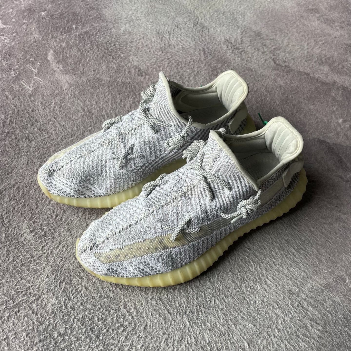 Yeezy Yeezy White Lowtop Sneakers 44 Men Size US 10.5 / EU 43-44 - 1 Thumbnail
