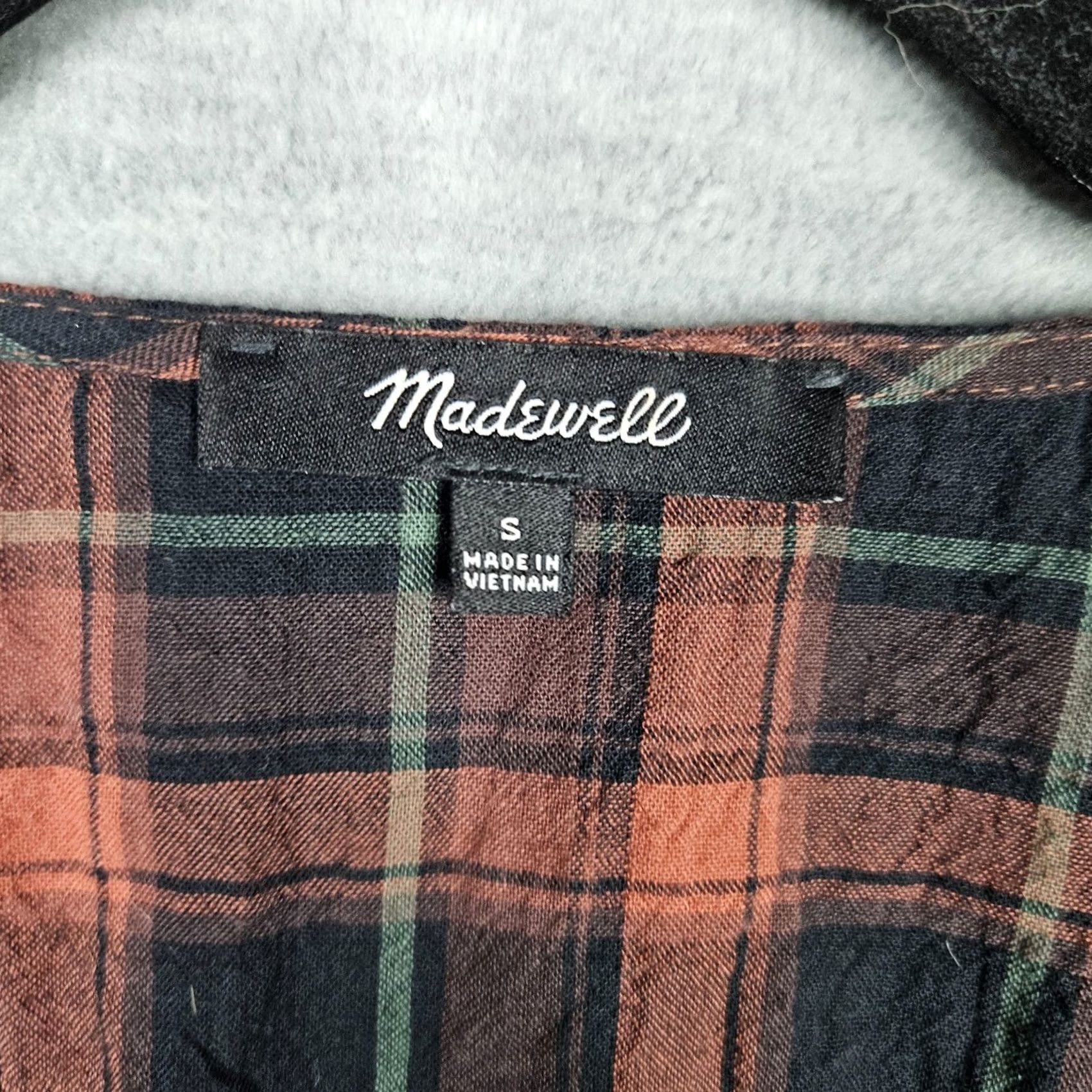 Madewell Madewell Blouse Plaid V-Neck Short Sleeve Size S Multicolor Womens Shirt Size S / US 4 / IT 40 - 7 Thumbnail