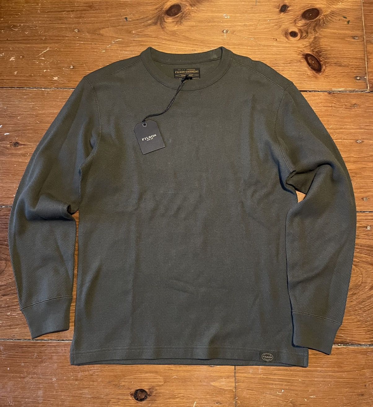 Filson BNWT thermal waffle long sleeve sweater olive green