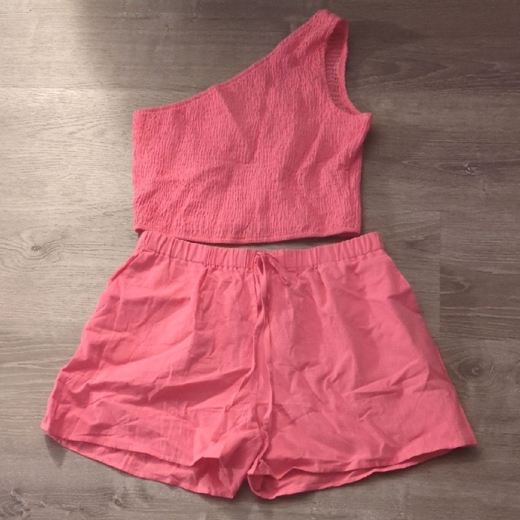 Other PrettyGarden 2 PC. Set One Shoulder Crop Top & Shorts Size L Size L / US 10 / IT 46 - 2 Thumbnail