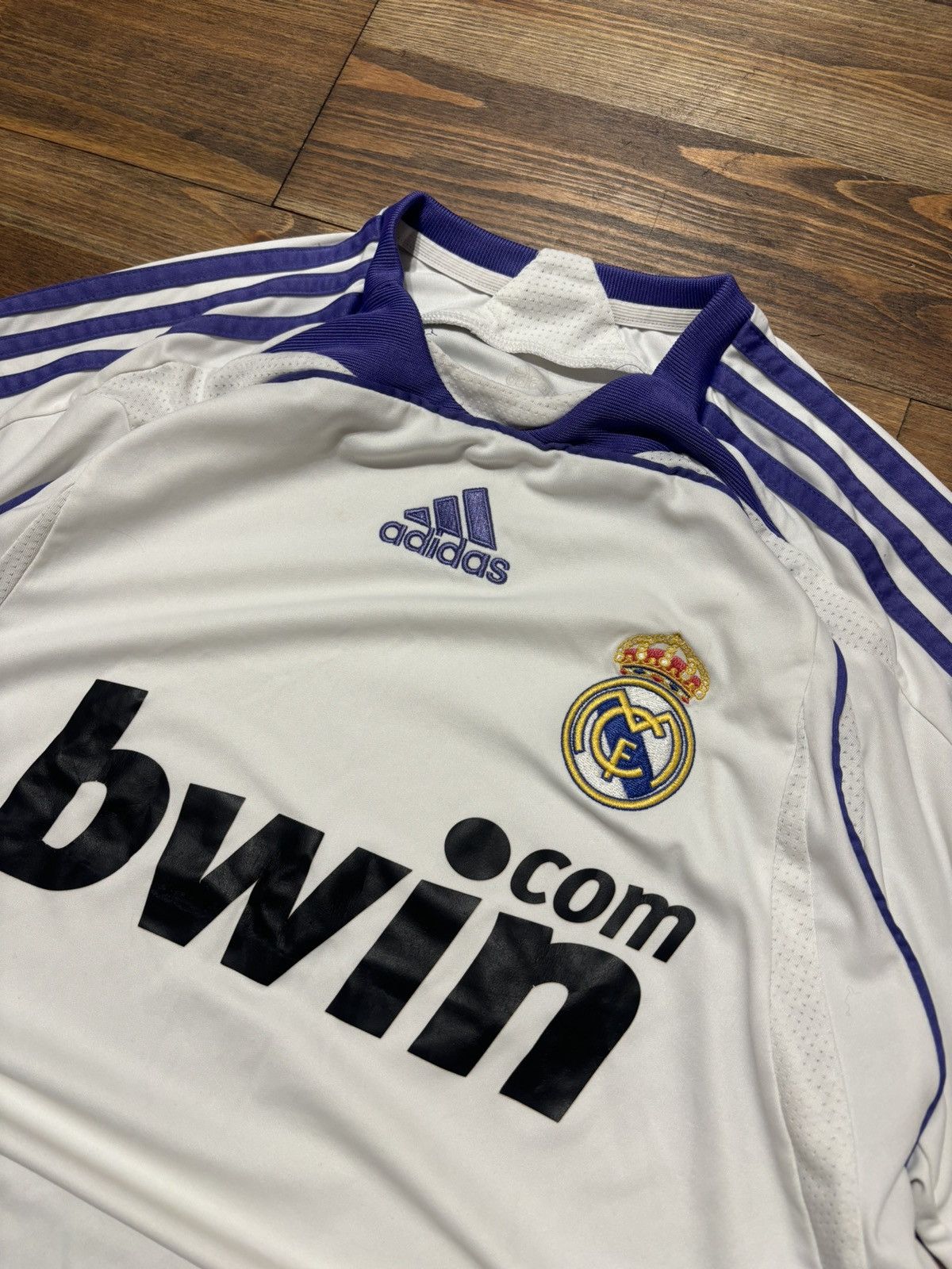 Adidas × Vintage Vintage Adidas Real Madrid 2007/2008 home kit Size US M / EU 48-50 / 2 - 2 Thumbnail