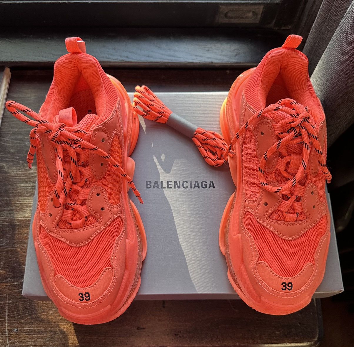 Balenciaga Balenciaga Triple S, Clear Sole – Fluo Orange – EU 39 / US 9 Size US 9 / IT 39 - 1 Thumbnail