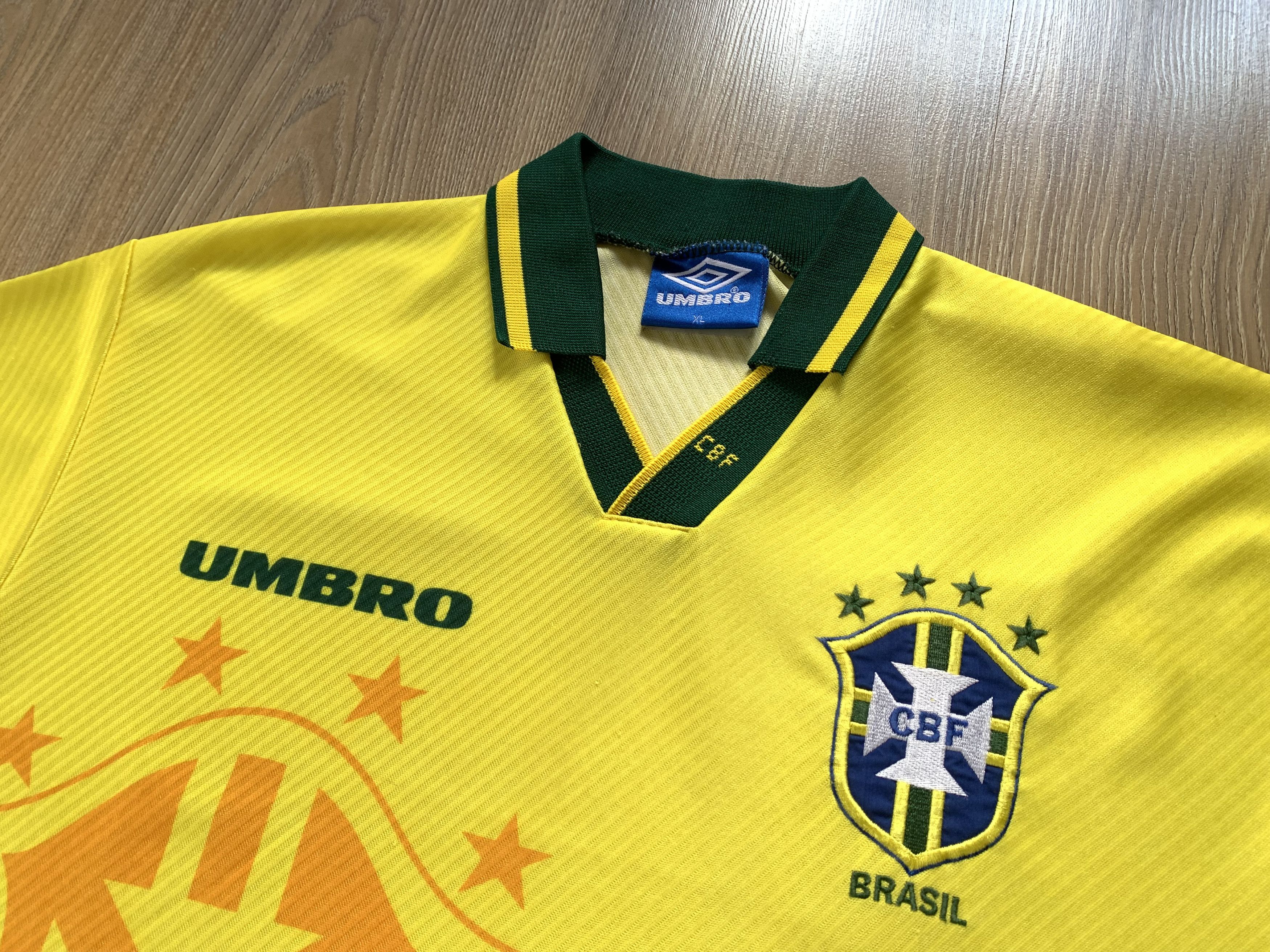 Umbro × Vintage Vintage Official Umbro Brazil Football Shirt Size US XL / EU 56 / 4 - 4 Thumbnail