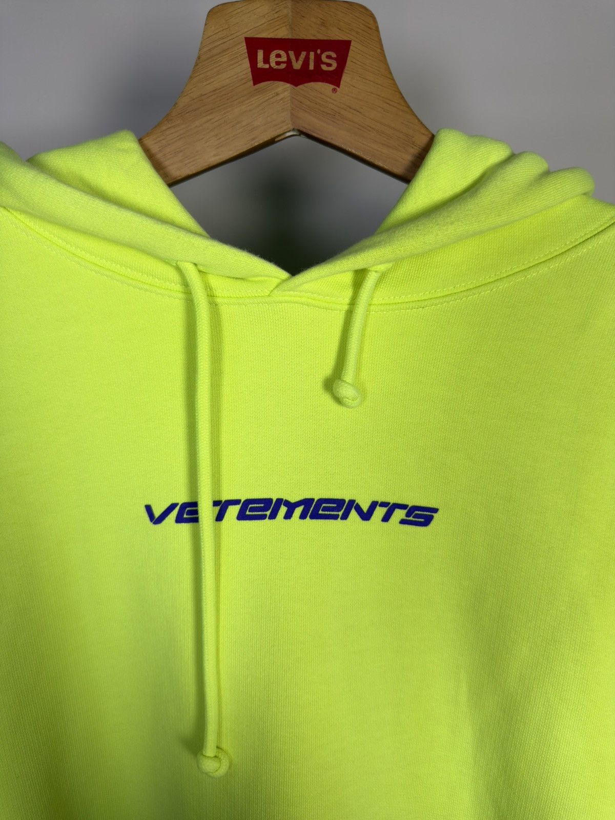 Vetements *RARE* VETEMENTS RUN TAPE LOGO OVERSIZED SWEATER HOODIE Size US M / EU 48-50 / 2 - 3 Thumbnail