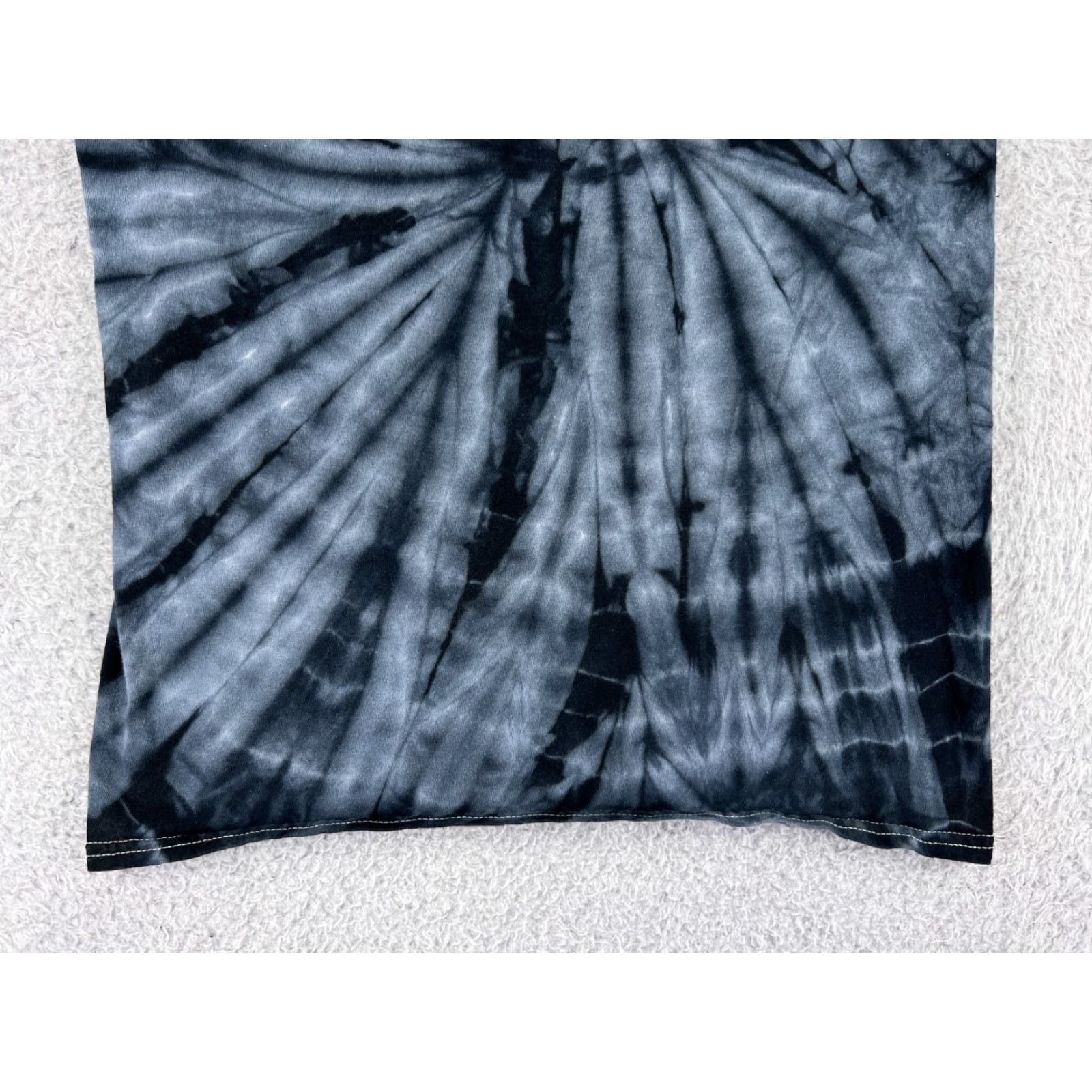 Vintage Santa Cruz Shirt Mens Small Gray Black Tie Dye Short Sleeve Crew Neck Skate Shirt Mens Small Gray Black Tie Dye Crew Neck Skate Santa Cruz Shirts Size US S / EU 44-46 / 1 - 7 Thumbnail