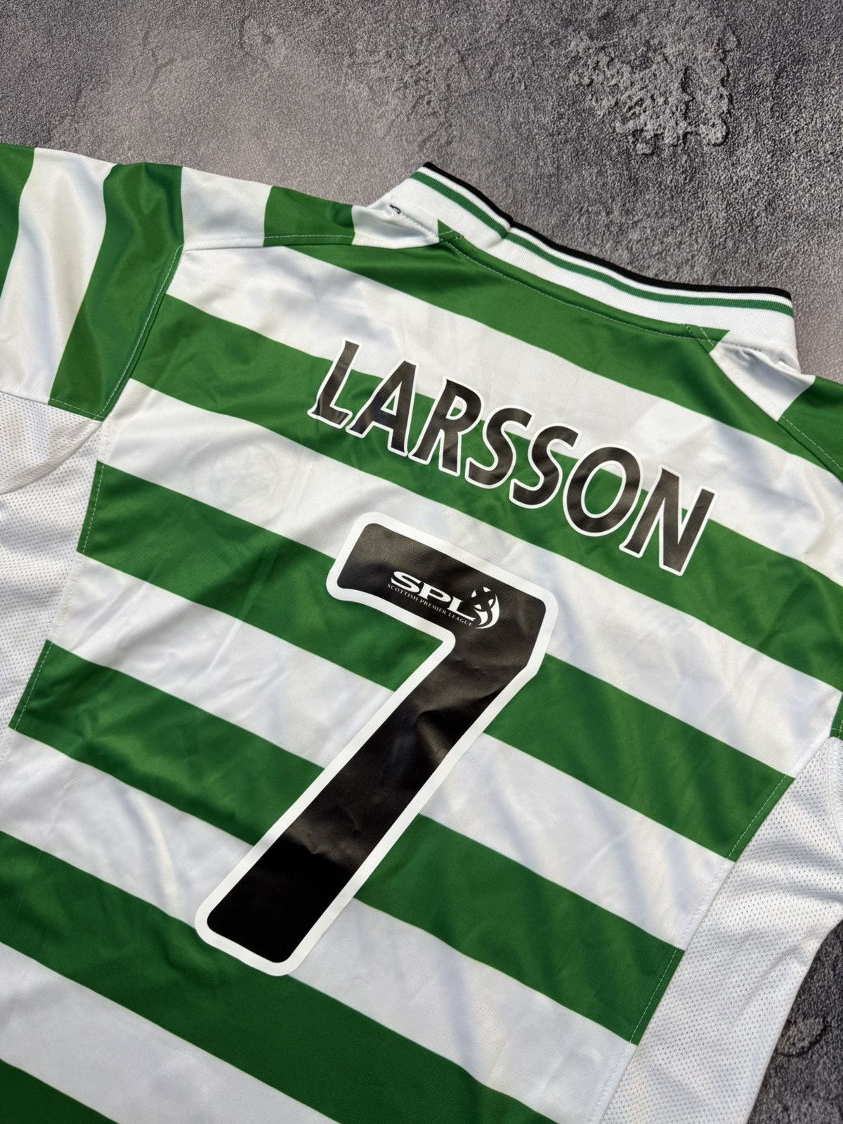 Umbro Celtic FC 2001-03 Home Jersey — Larsson #7 Size US S / EU 44-46 / 1 - 3 Thumbnail