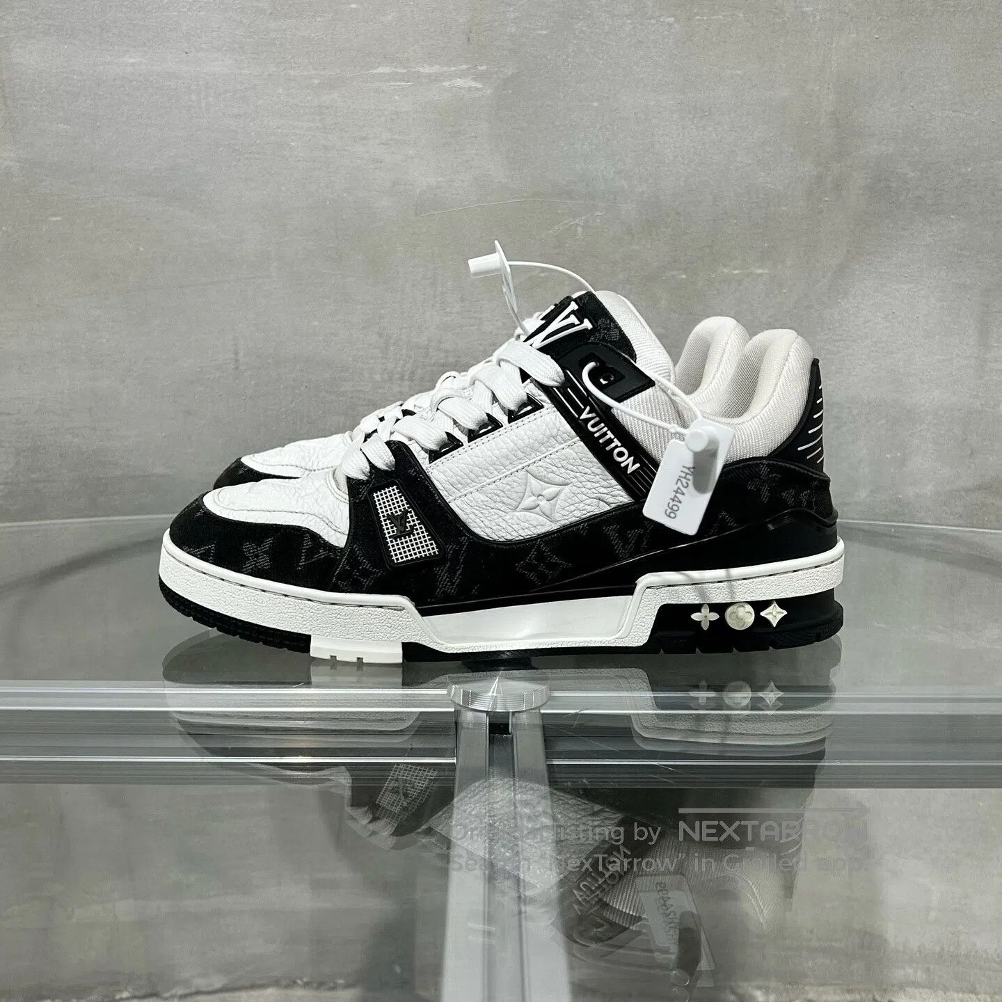 Louis Vuitton Louis Vuitton Trainer Black and White Jeans shoes Size US 7.5 / EU 40-41 - 3 Thumbnail