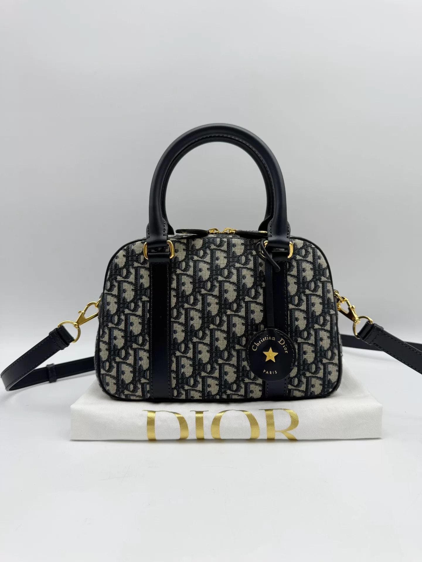 Dior Pre-loved Bag Very good condition Size ONE SIZE - 1 Thumbnail