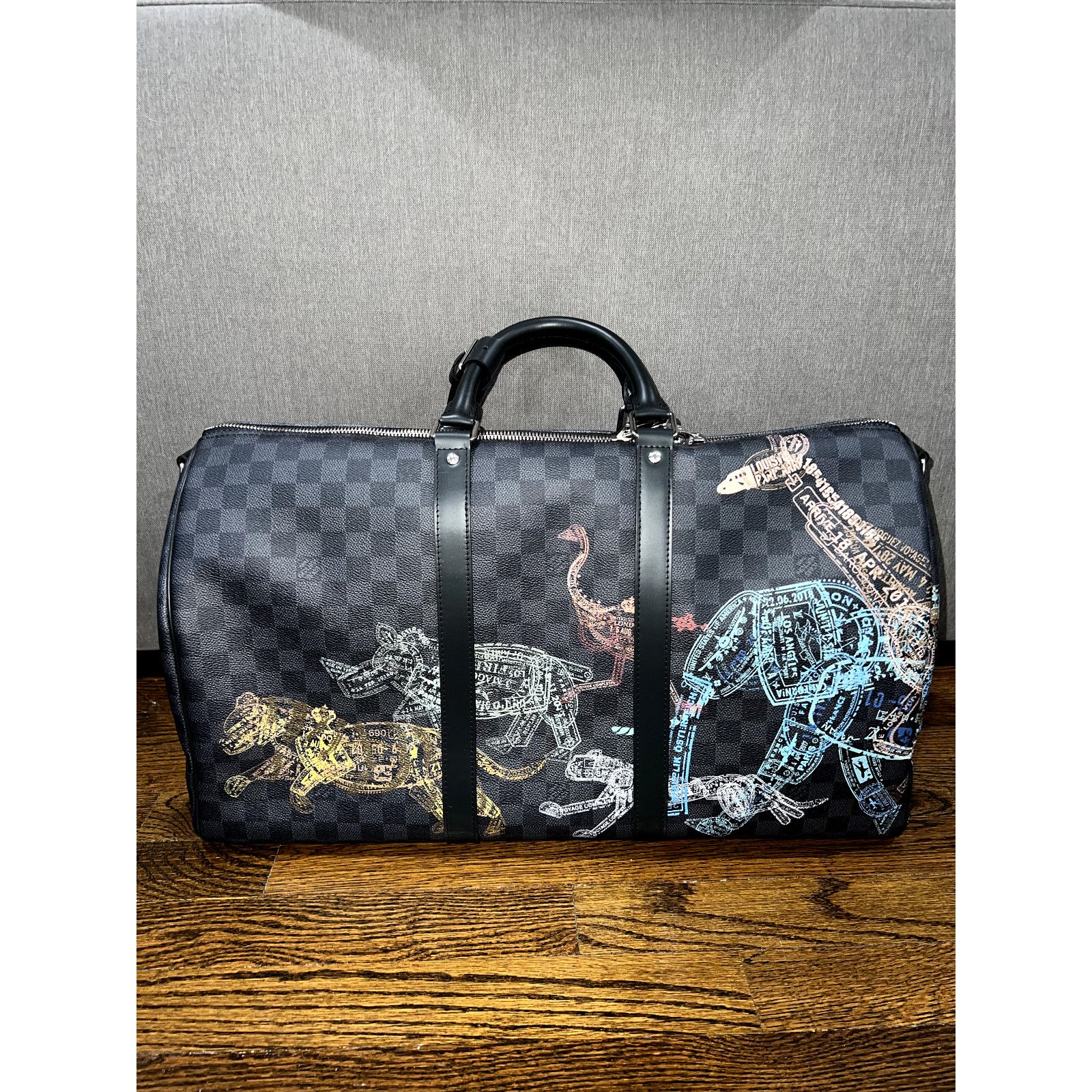Louis Vuitton Louis Vuitton Graphite Stamps Animals Weekend Bag Size ONE SIZE - 6 Thumbnail