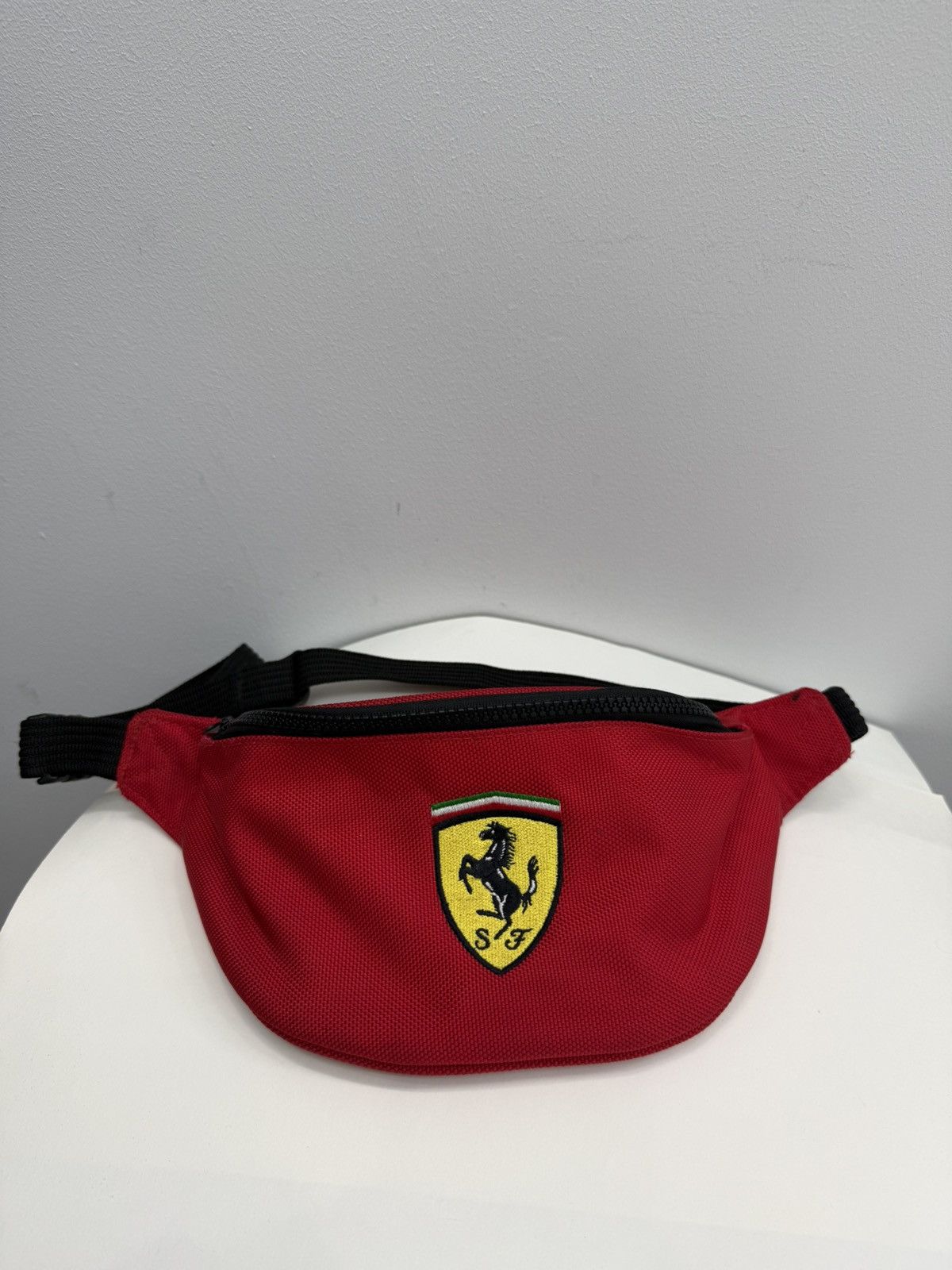 Ferrari Vintage Ferrari 1995 Logo Waist Bag Size ONE SIZE - 1 Thumbnail