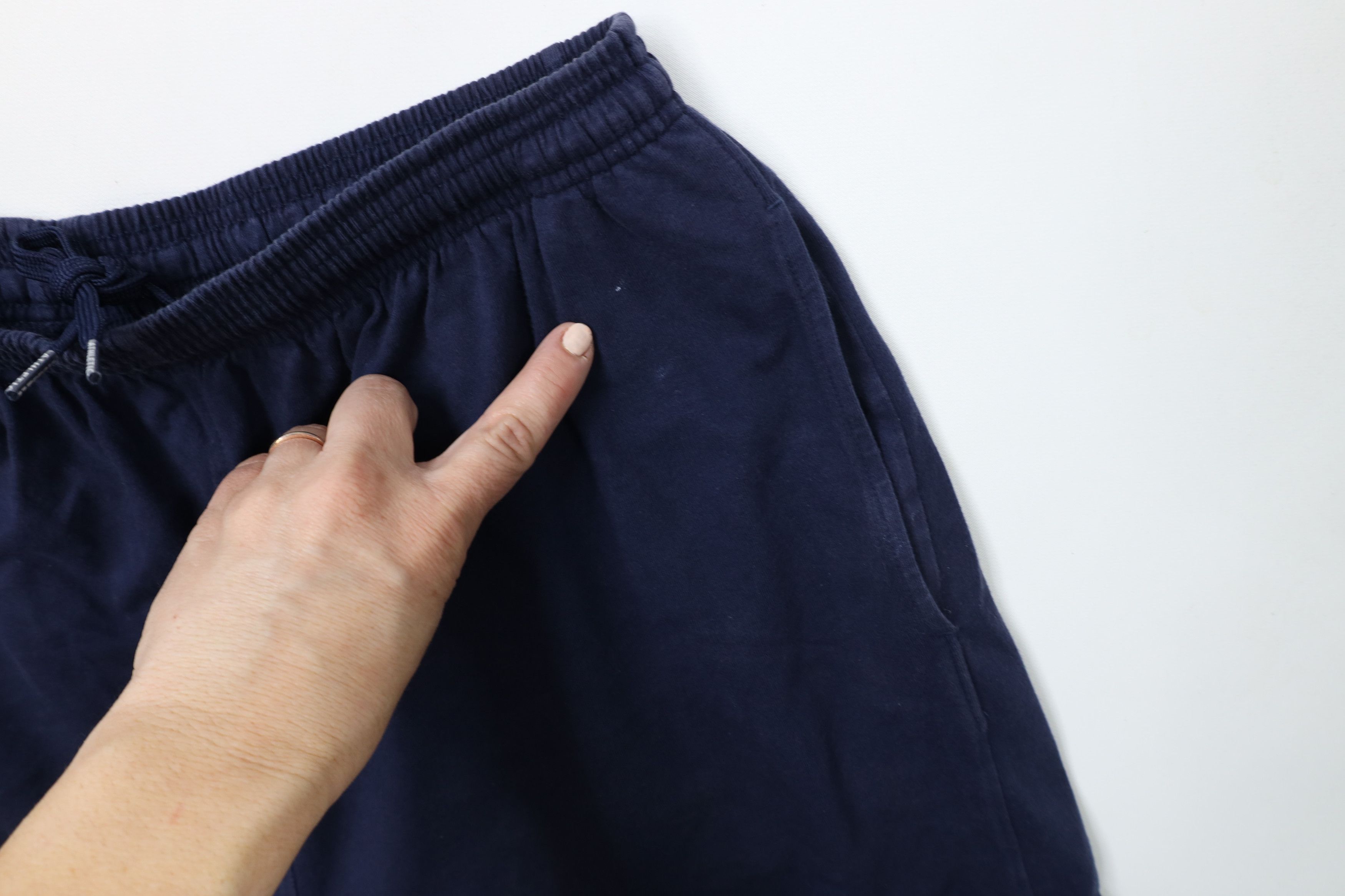 Russell Athletic × Vintage Vintage 90s Russell Athletic Above Knee Shorts Navy Blue Size US 34 / EU 50 - 7 Thumbnail