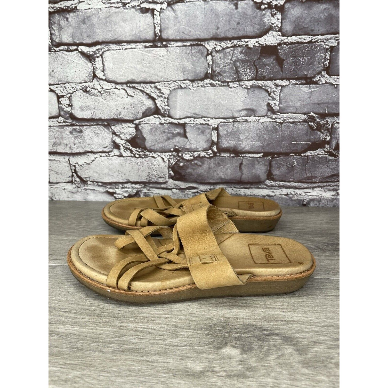 Teva Teva Encanta Tan Brown Leather Casual Toe Slides Sandals Wom Size US 7 / IT 37 - 1 Thumbnail