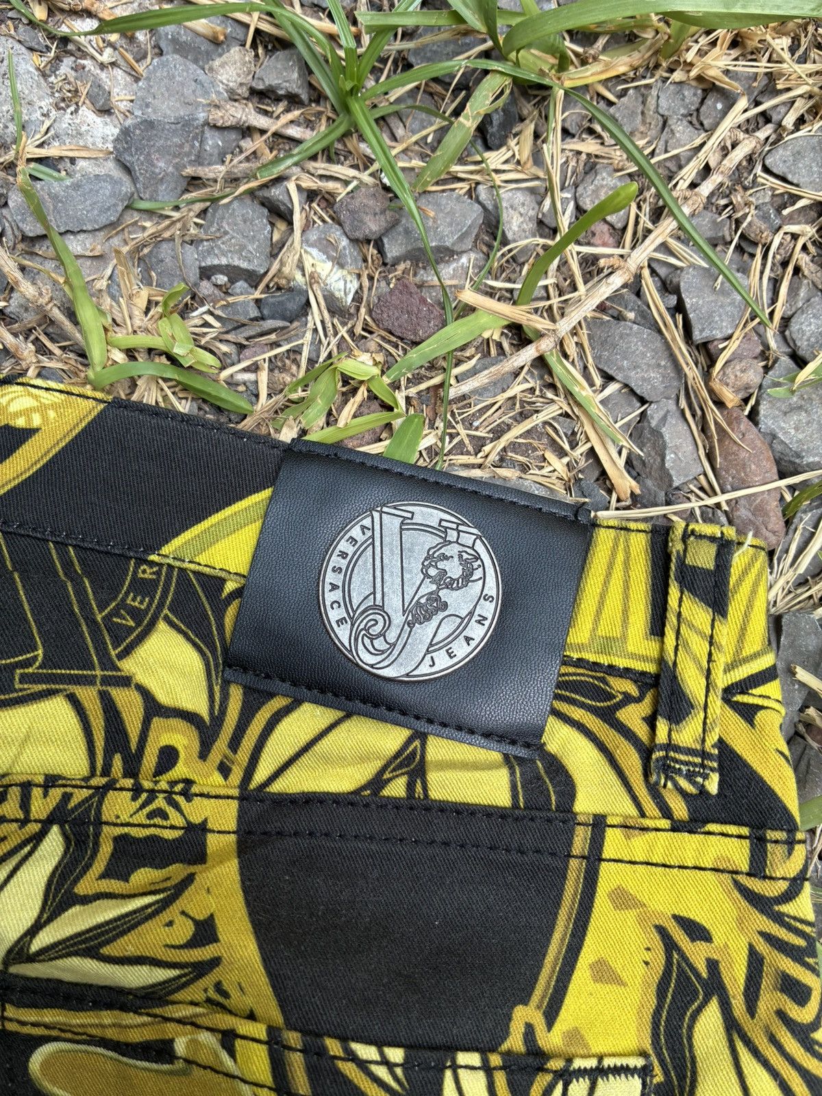 Versace 🔥 Rare vintage-style Versace jeans Size US 30 / EU 46 - 4 Thumbnail