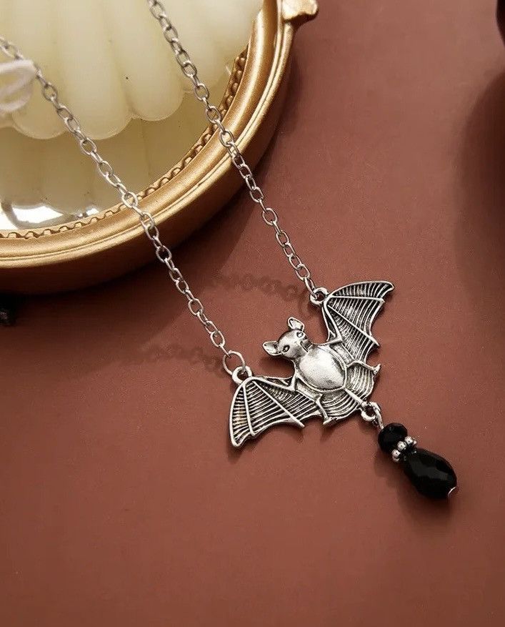 Vintage Vintage Goth Bat Chain Necklace Size ONE SIZE - 3 Thumbnail