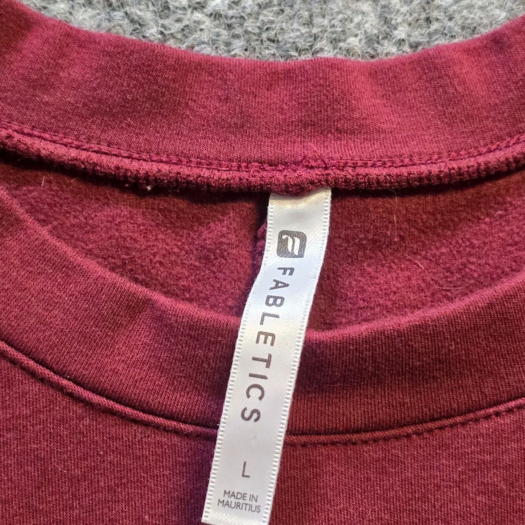 Fabletics Fabletics Sweatshirt Womens Size Large Red Lightweight Pullover Casual Lounge Size L / US 10 / IT 46 - 3 Thumbnail