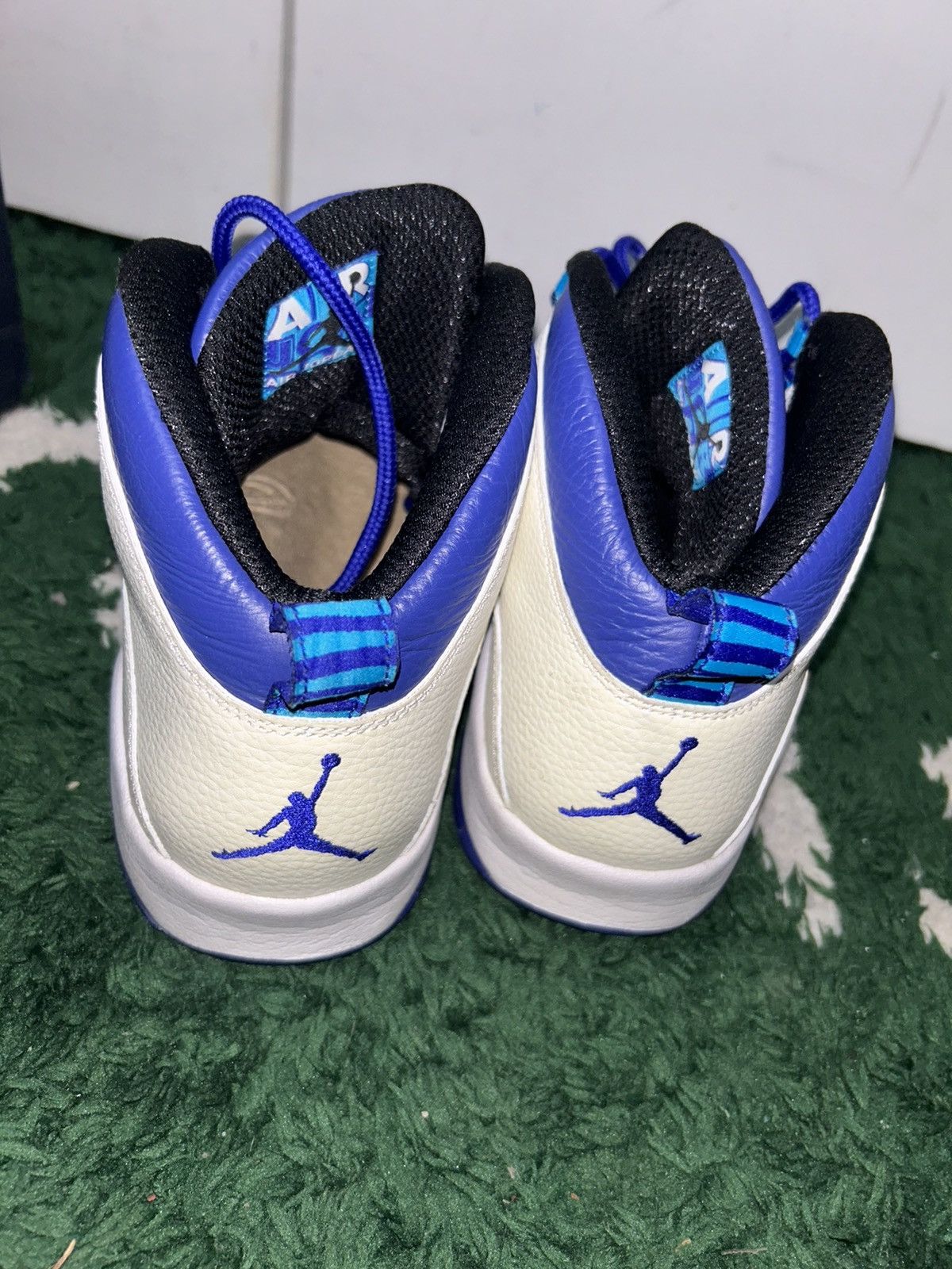 Jordan Brand Size 11 - Air Jordan 10 Retro Charlotte Hornets Preowned Size US 11 / EU 44 - 5 Thumbnail