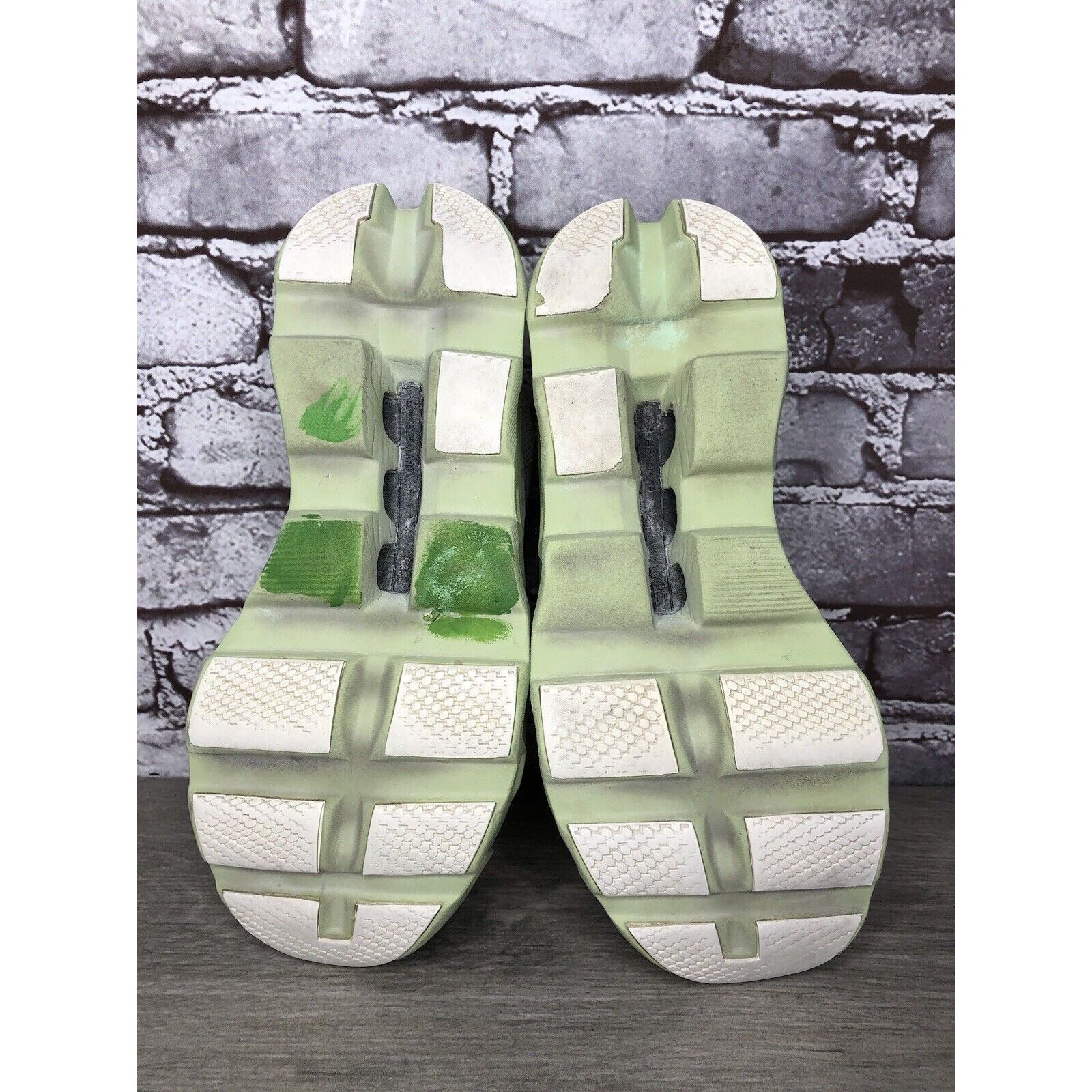 On On Cloud Wide Lime Green Gray White LaceUp Gym Running Shoes Size US 8 / IT 38 - 6 Thumbnail