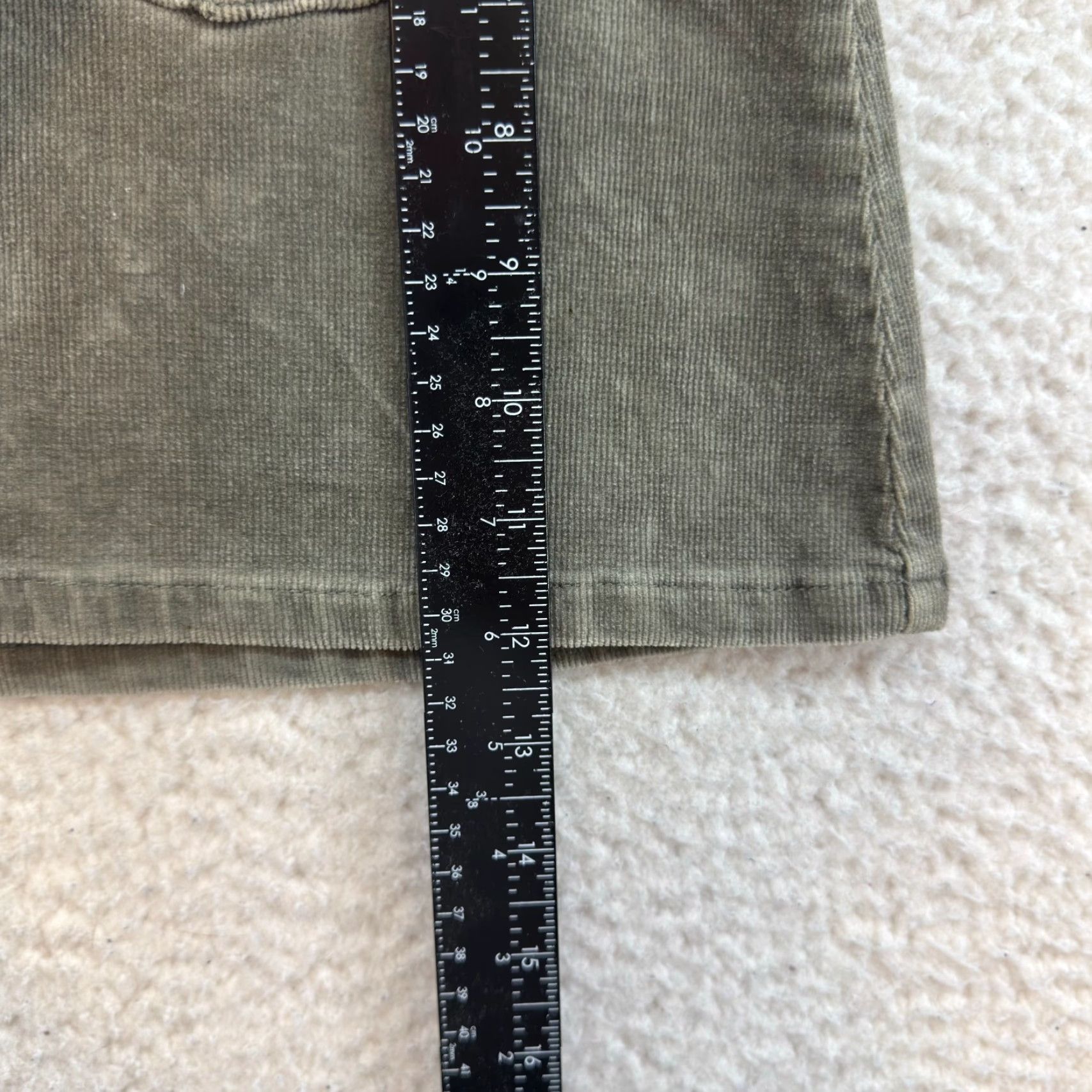 Vintage Y2K Vintage Corduroy Mini Skirt Olive Green Low Rise Belted Cargo 0 2 24 25 Women's Womens Grunge Hot Kiss Corduroy Skirt Size 25" / US 0 / IT 36 - 7 Thumbnail