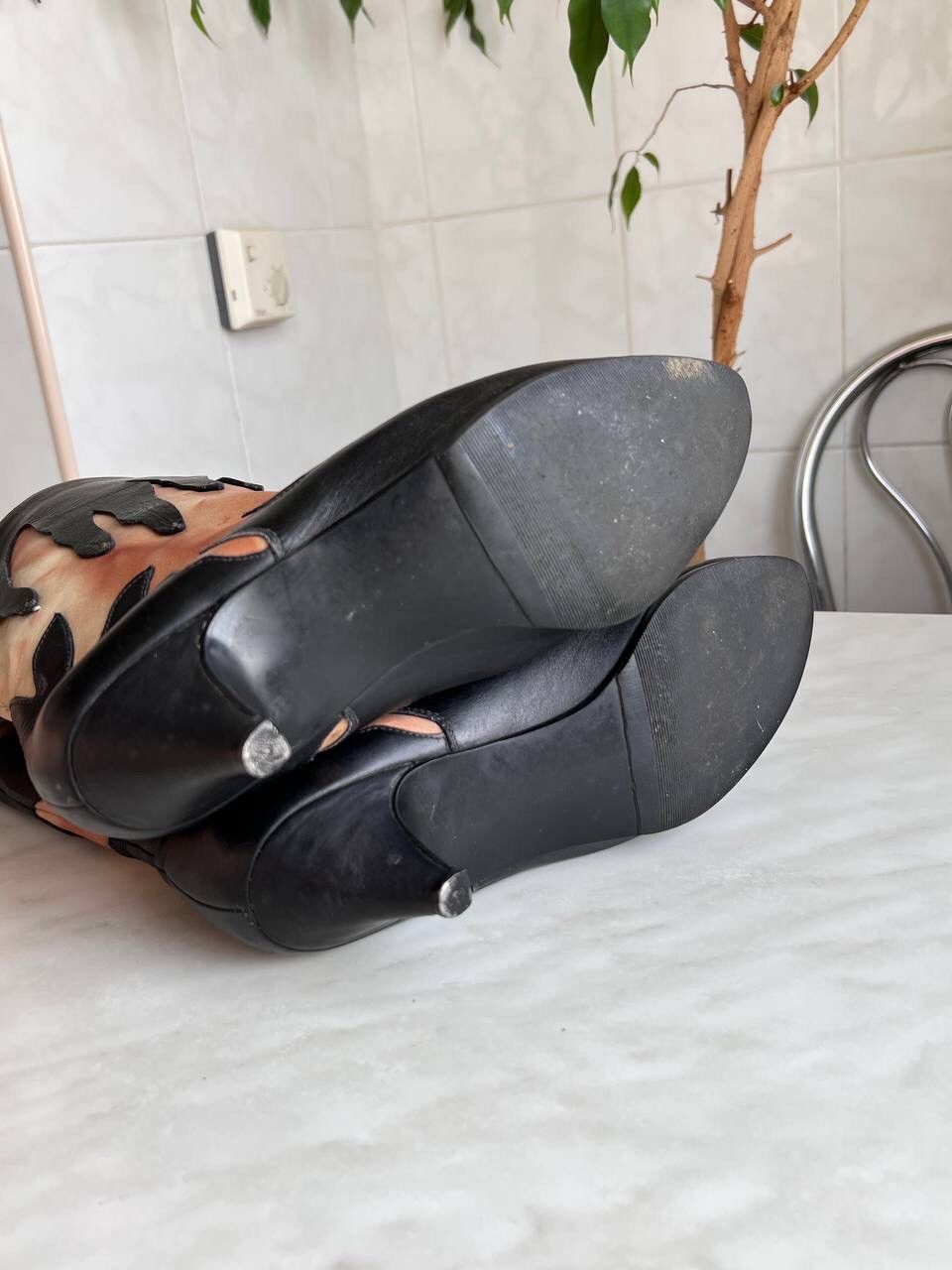 Genuine Leather × Vintage Vintage Black Flame Fire Leather High Woman's Boots Heels Size US 7 / IT 37 - 9 Thumbnail