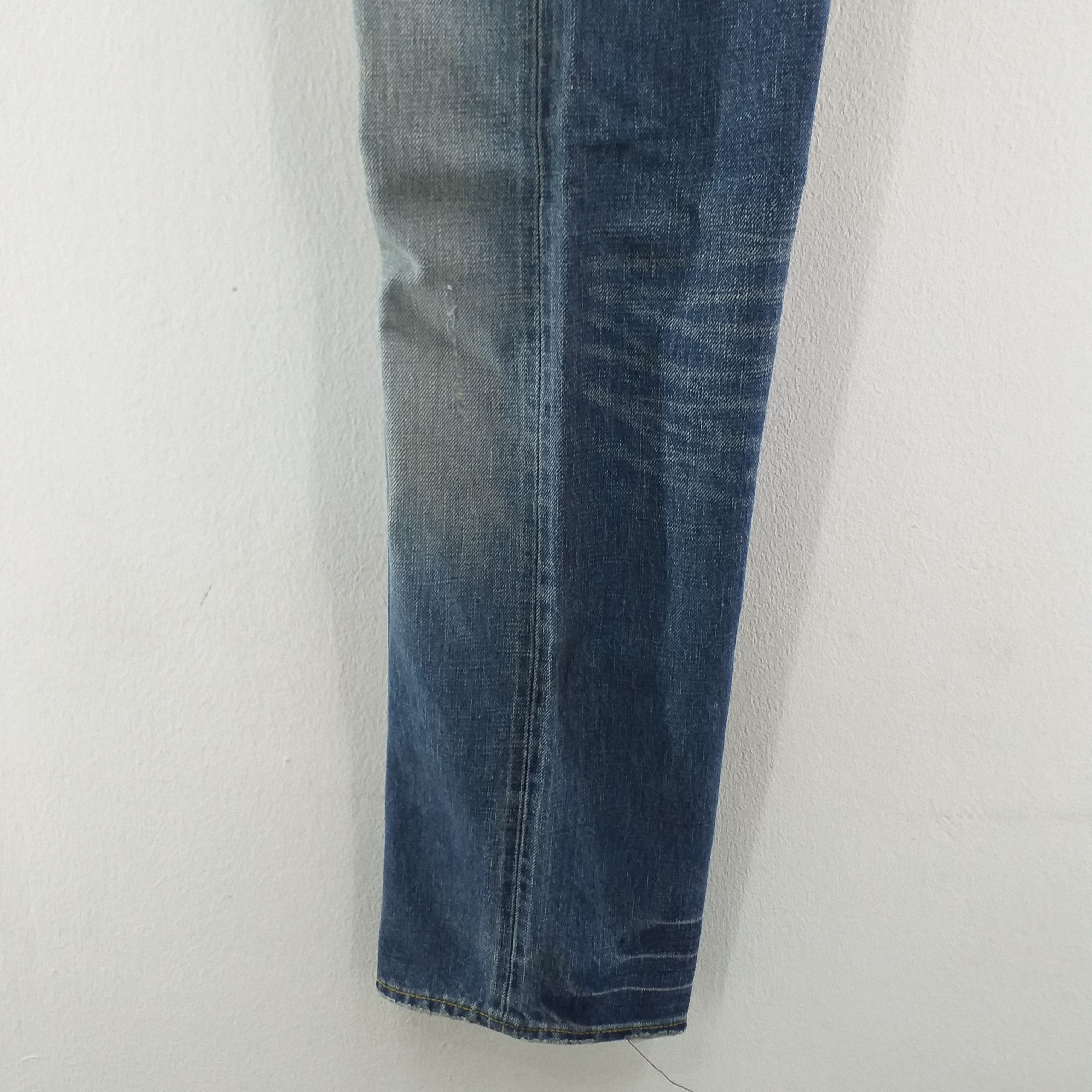 Hysteric Glamour Redline Journal Standard HYSTERIC STYLE 29x29.5 -JN038 Size US 29 - 11 Thumbnail